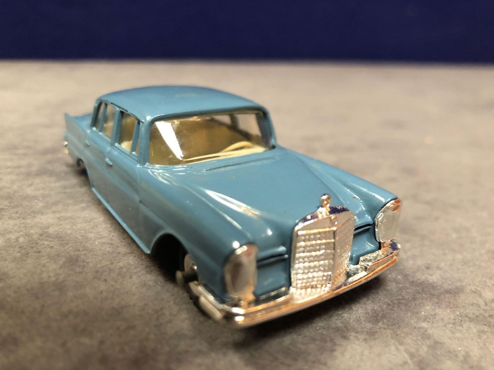 Dinky #186 Mercedes-Benz 220 SE Blue - Petrol Blue Body With White Interior. Spun Hubs. Mint in - Image 2 of 4