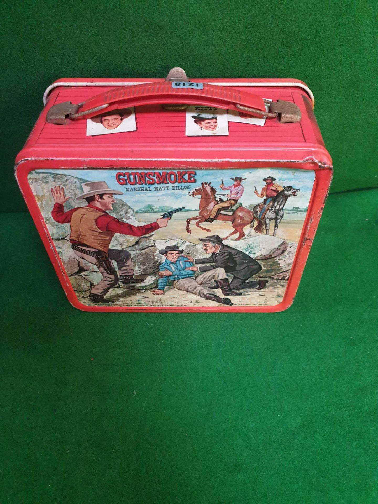 Vintage Gunsmoke Lunch Box & Thermos (Antique 1959 Matt Dillon U.S. Marshal Aladdin Lunchbox) - Image 3 of 3