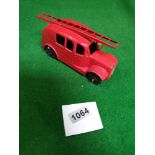 Dinky #25h Streamlined Fire Engine Red (Post War) - Red Body, Tin Ladder And Bell, Red Cast Ridged