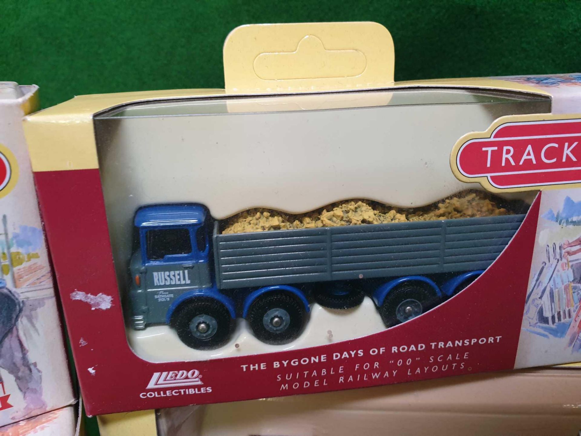 Set Of 5 X Diecast Models Lledo Trackside Comprising Of #DG123002AEC Mammoth Ballast Box With Draw - Image 4 of 6