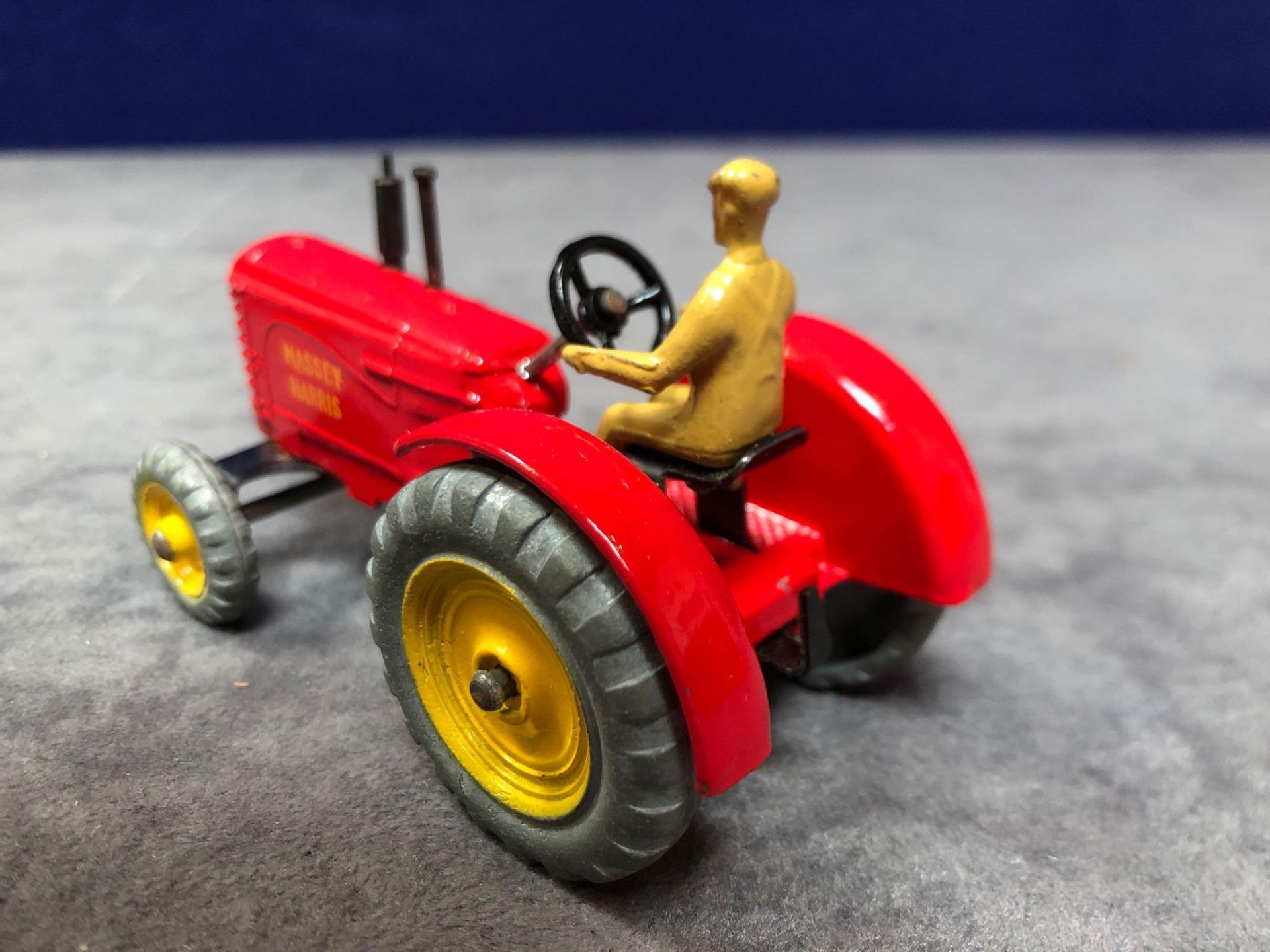 Dinky #300 Massey Harris Tractor Mint In Near Mint Slightly Soiled Box 1966-1971 - Image 3 of 4