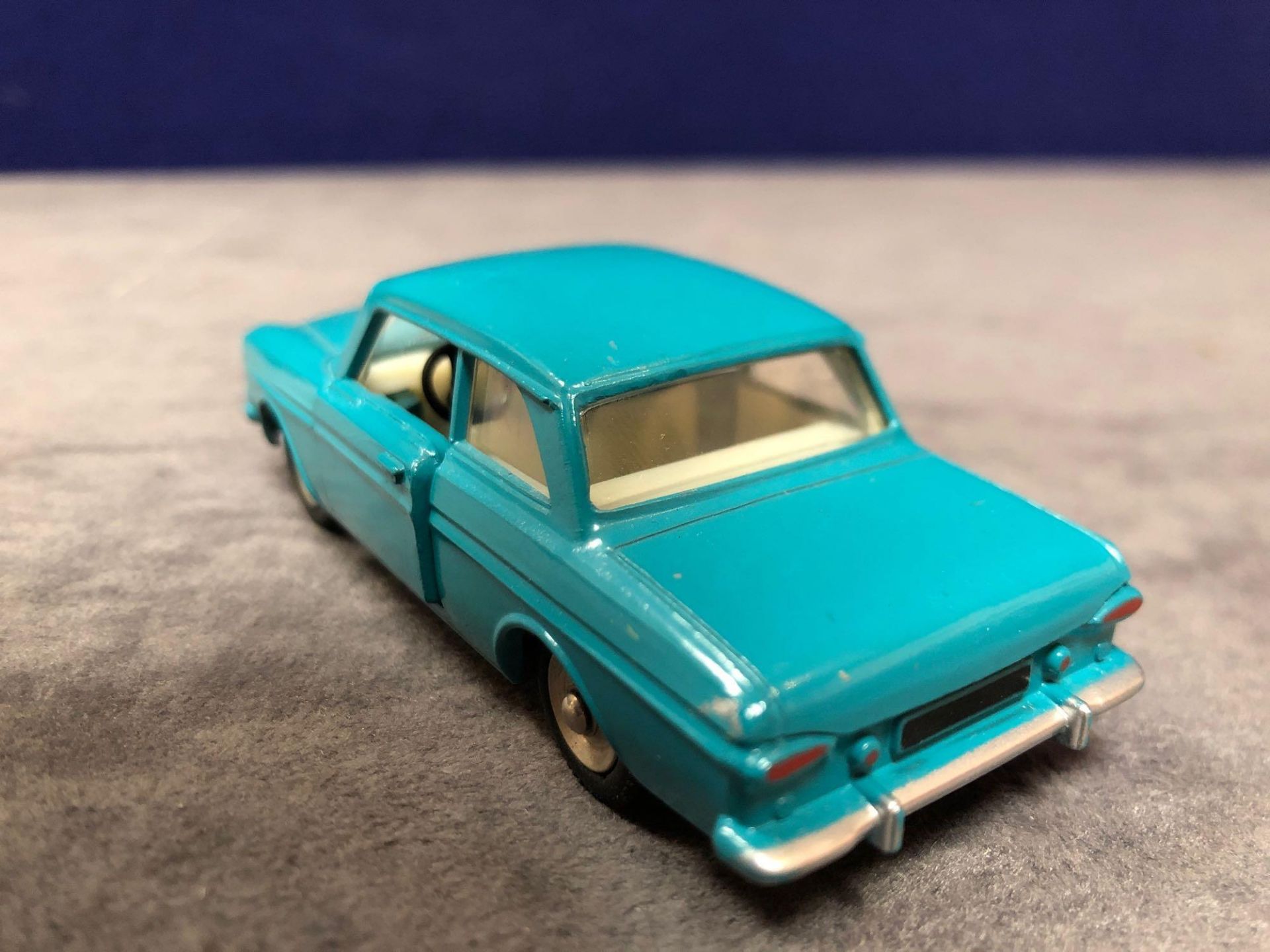 Dinky (France) Diecast #538 Ford Taunus 12 M Cream Interior And Concave Hubs. In Turquoise Mint In A - Image 3 of 4