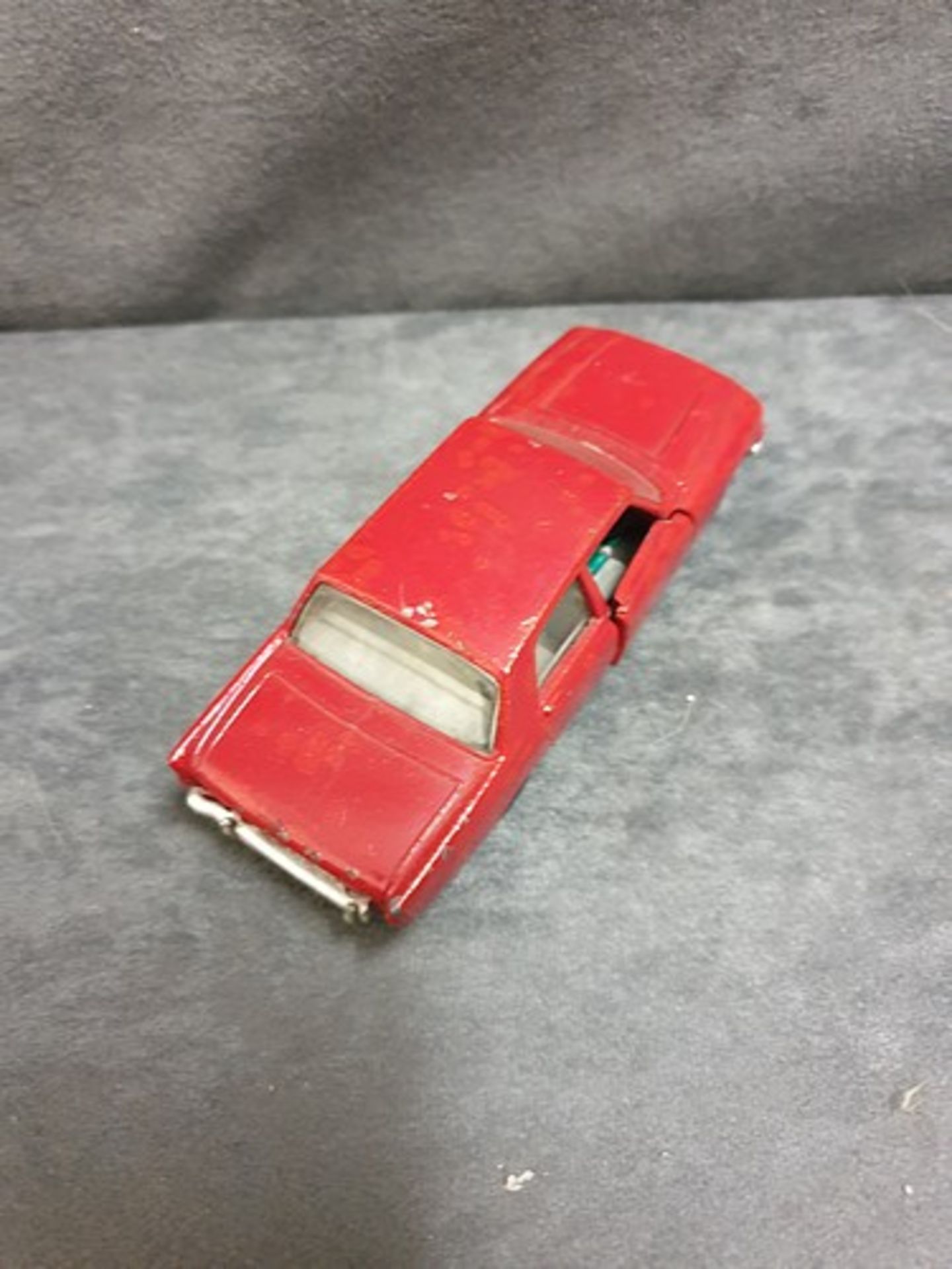 Spot-On By Tri-Ang Models Diecast #270 Ford Zepher Six In Red Model Has Some Chips And Has Been - Image 3 of 3