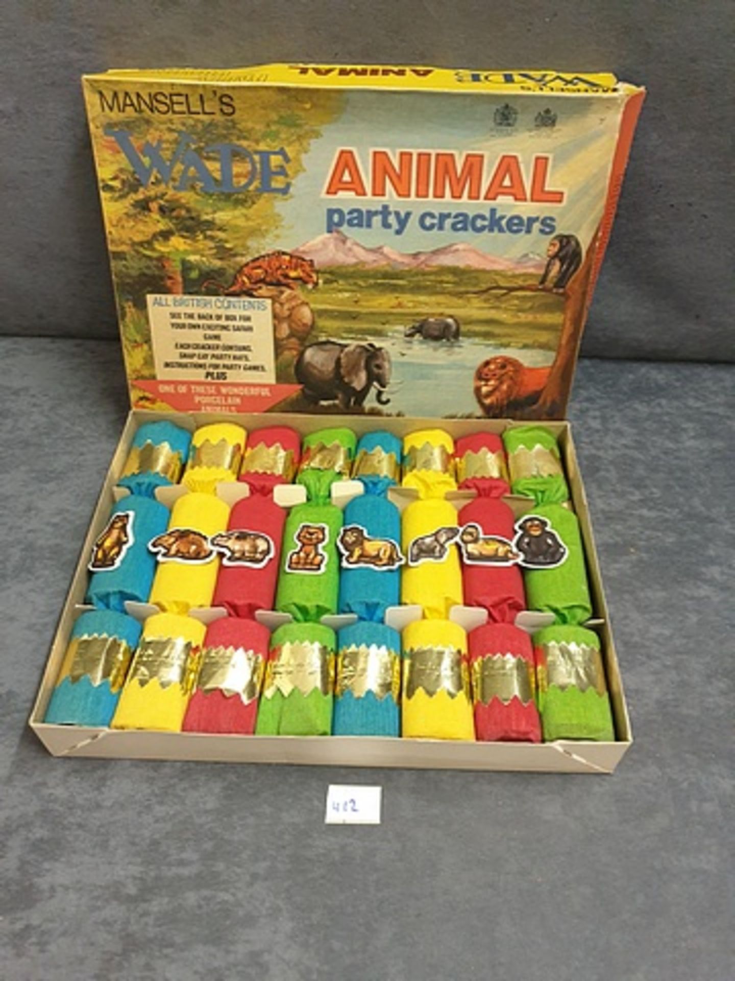 Vintage Boxed Mansell's Wade 8 Crepe Animal Party Crackers - Image 2 of 2