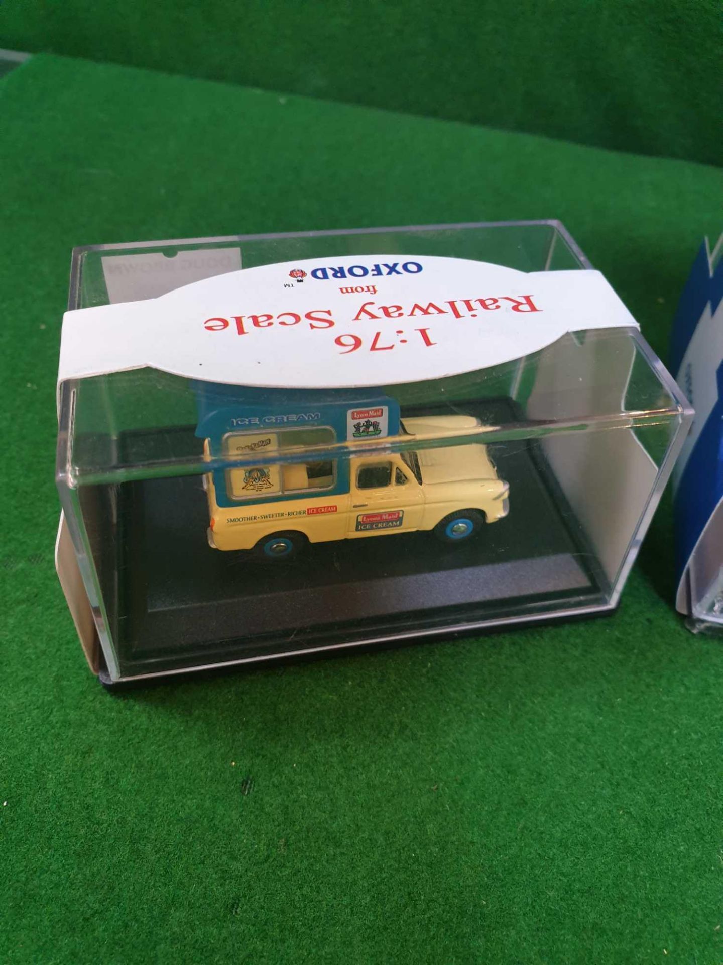 3x Oxford Road Show Diecast Models Comprising Of #CA003Oxford Diecast Bedford Ca Ice Cream Van Lyons - Image 2 of 4