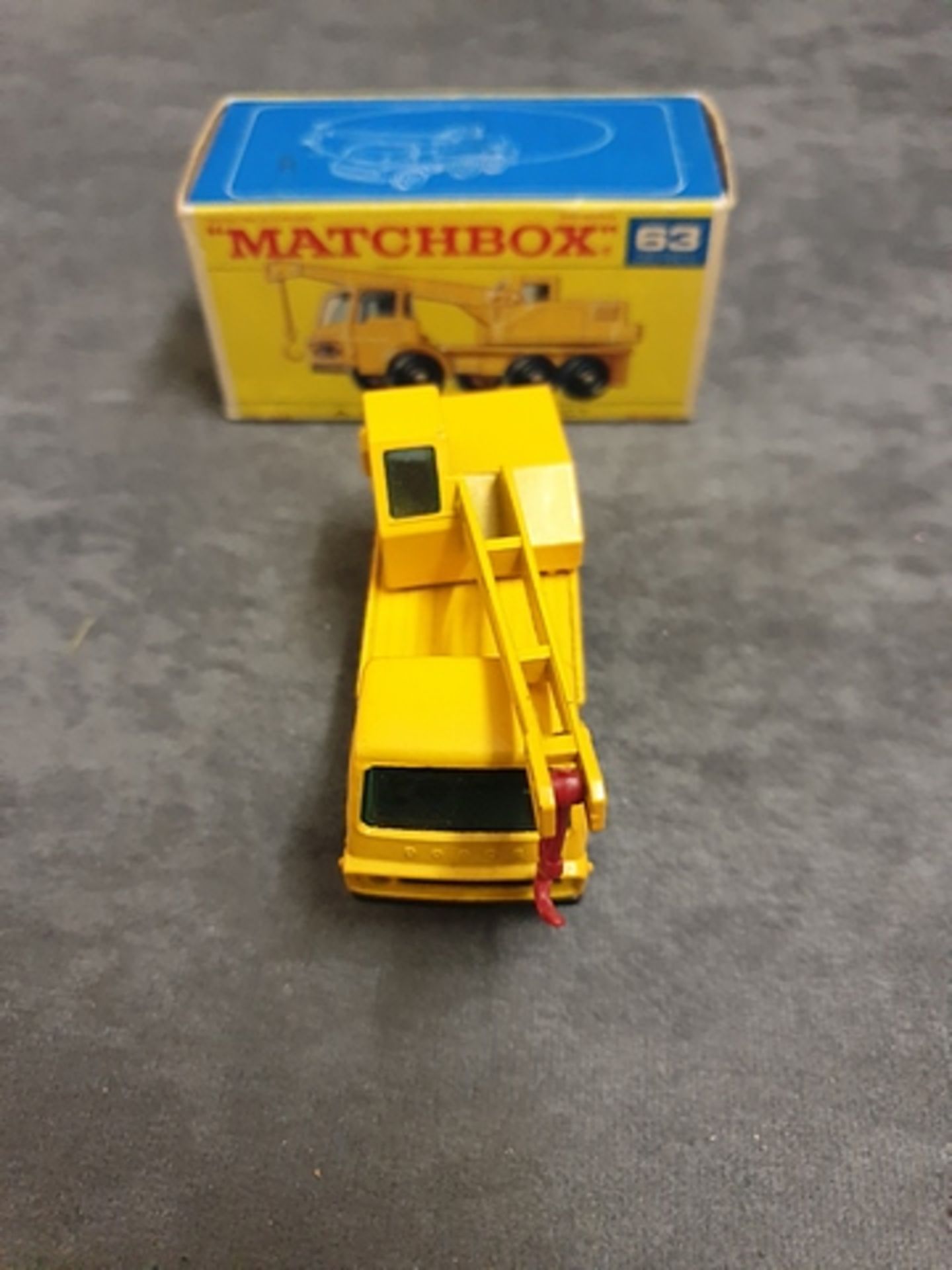 Matchbox Lesney Diecast #63c Dodge Crane Truck In Yellow Mint Model In Firm F Type Box 1968-1970 - Image 3 of 4