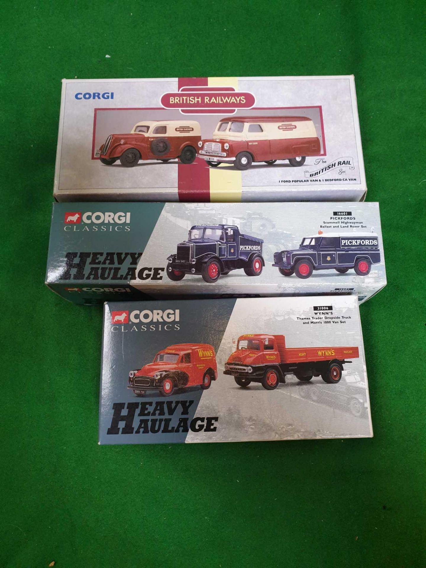 3 X Corgi Classics Diecast Vehicles Comprising Of #16601 Scammell Model Ell And Land Rover Set