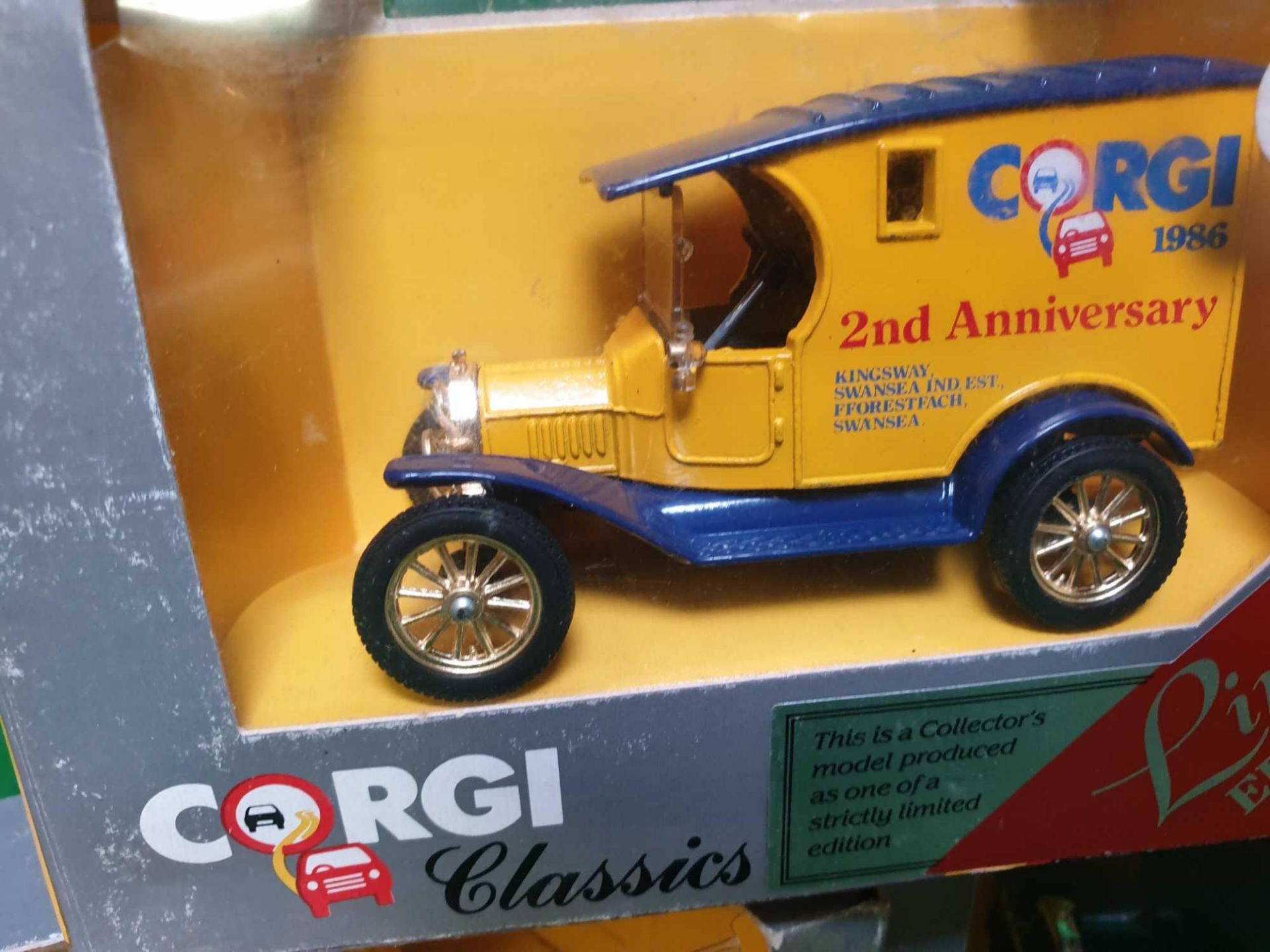 A Set Of 3 X Corgi Classics Diecast Vehicles Comprising Of #52281 Corgi Classics C923 1929 - Image 4 of 4