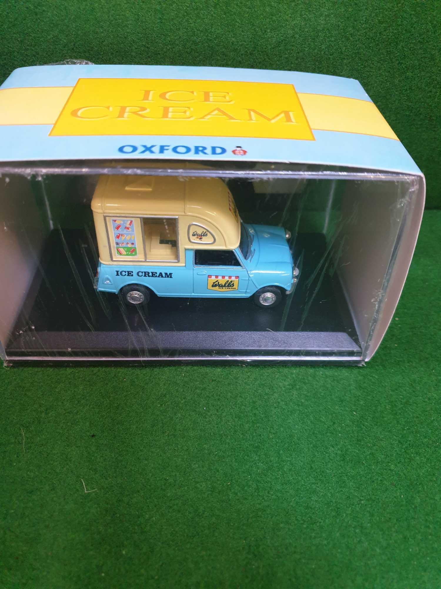 5x Oxford Road Show Diecast Models Comprising of #HA003 Oxford Diecast Walls Ice Cream - #CA002 - Image 4 of 5