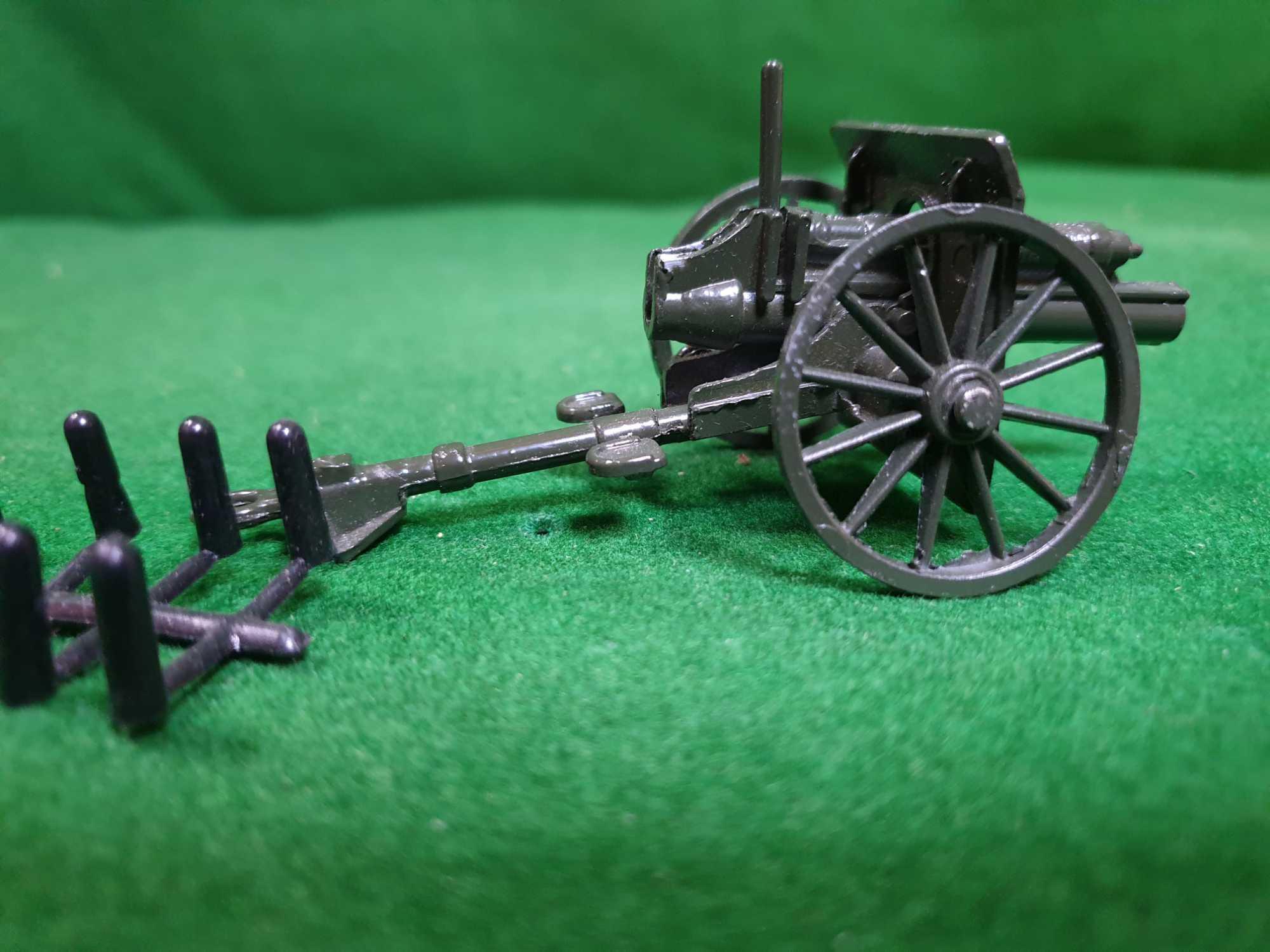 Crescent Toys No. 1249 - 18-Pounder Field Gun - World War 1 (WWI) Army / Military Diecast Metal With - Image 2 of 4