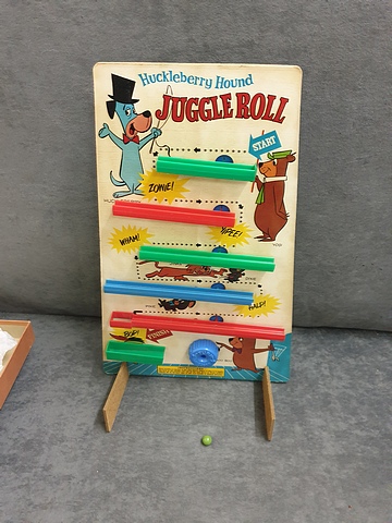 Vintage Rare 1960's #3600.198 Huckleberry Hound Juggle Roll Marble Game Made By Transogram USA In - Image 2 of 2