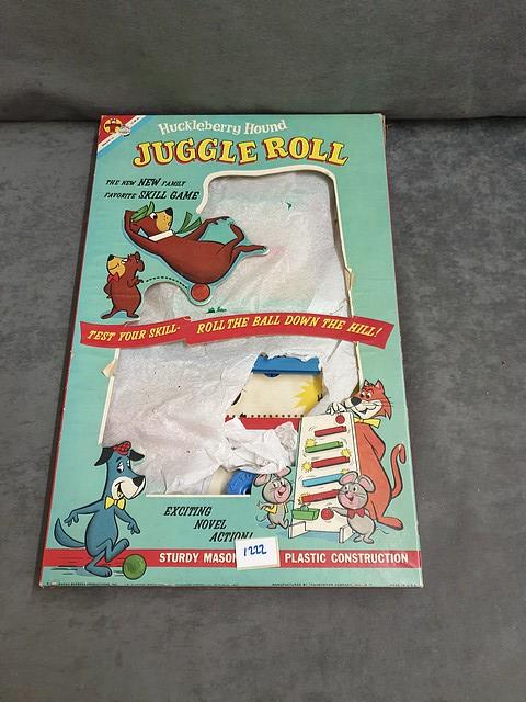 Vintage Rare 1960's #3600.198 Huckleberry Hound Juggle Roll Marble Game Made By Transogram USA In