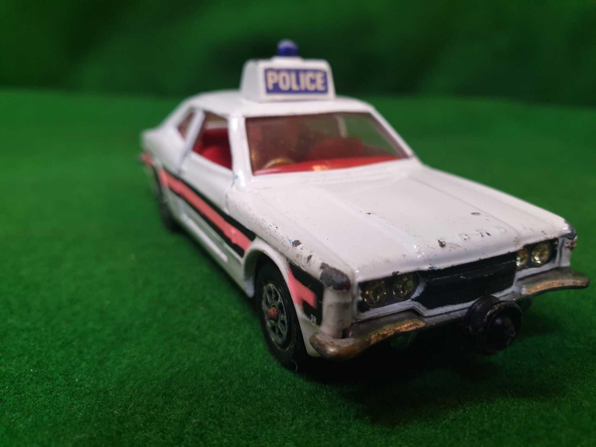 Corgi Whizzwheels #402 Ford Cortina GXL Police Car Unboxed In Excellent Overall Condition Some Light - Image 2 of 4