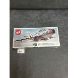 Airfix 1:72 Scale Series 3 1974 Model Kit #03022-9 Thunderstreak On Sprues With Instructions In Box