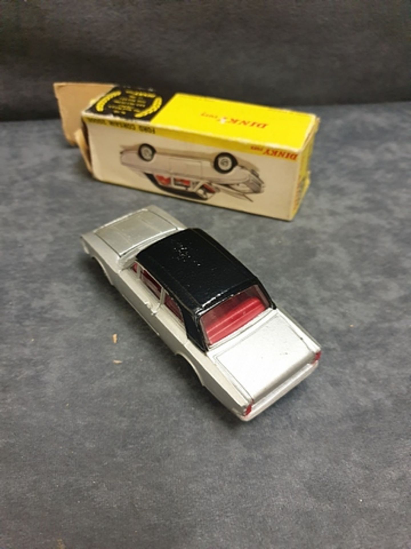 Dinky #169 Ford Corsair 2000E In Silver With A Black Roof And Red Interior Nr Mint Model Scratch - Image 3 of 3