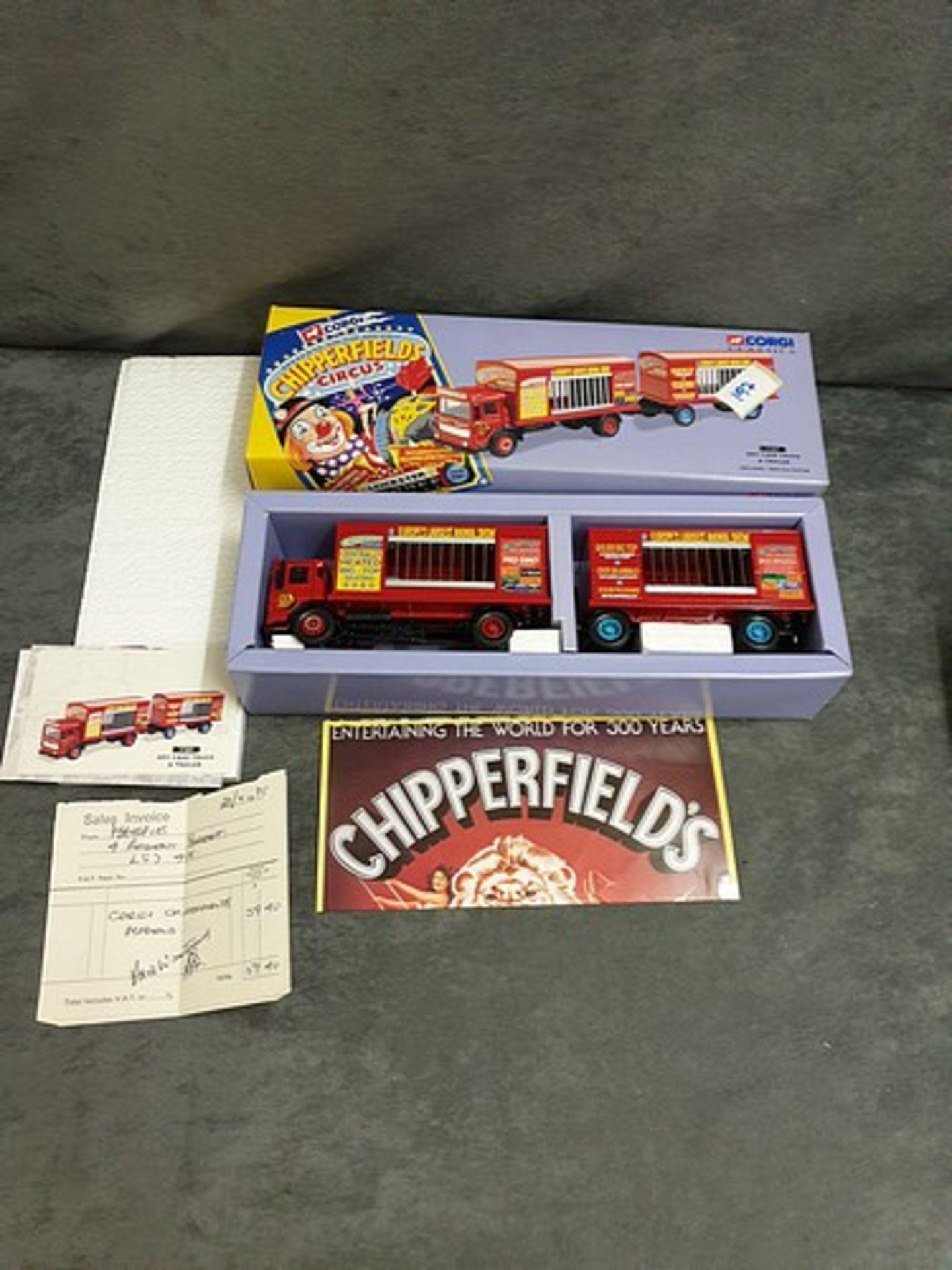 Corgi Classic Chipperfield Circus 97889AEC Cage Truck and Trailer. Limited Edition set with