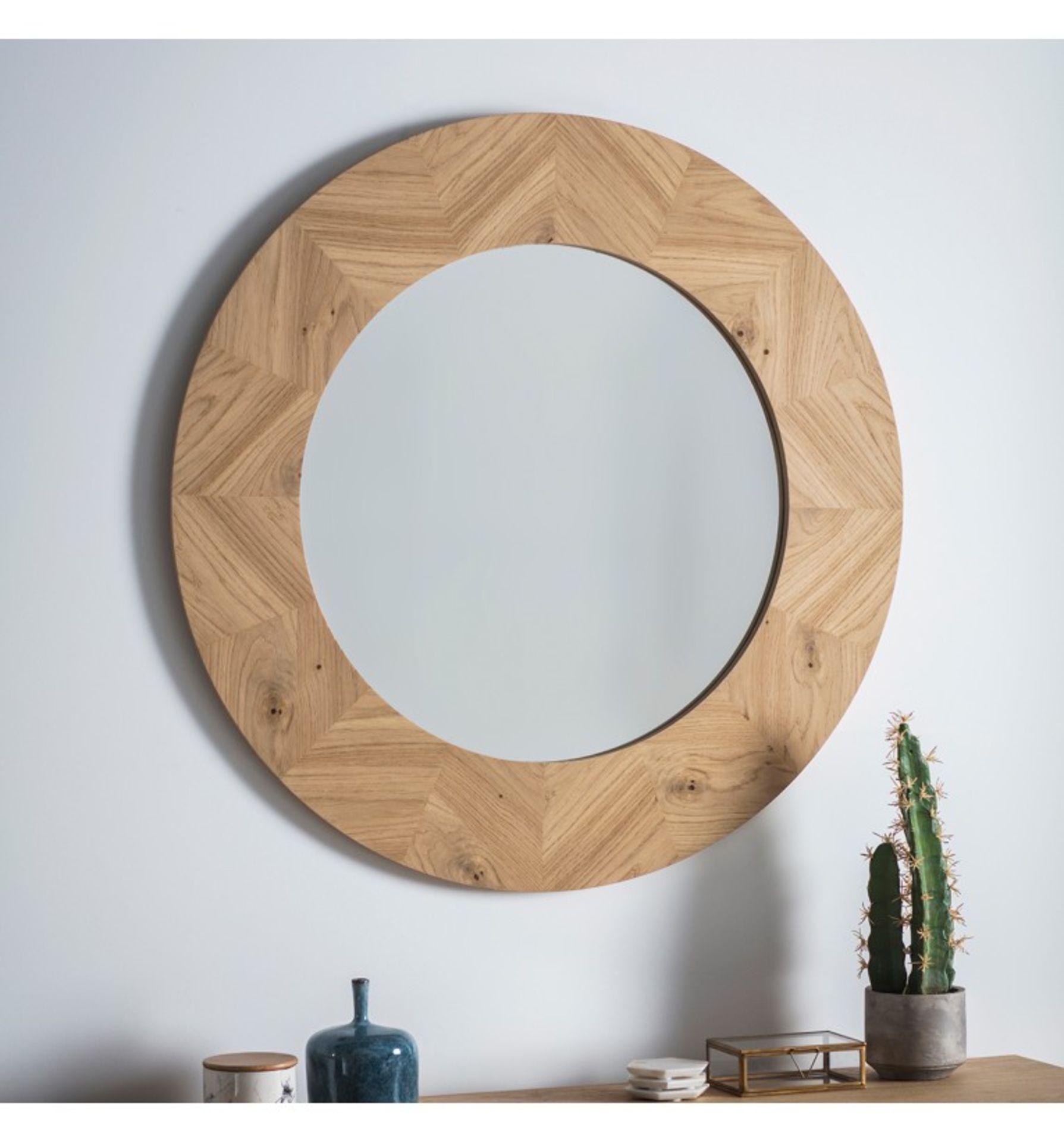 Milano Round Mirror 900 x 25 x 900mm Part Of Our Exllusive Milano Range Is This Matching Round