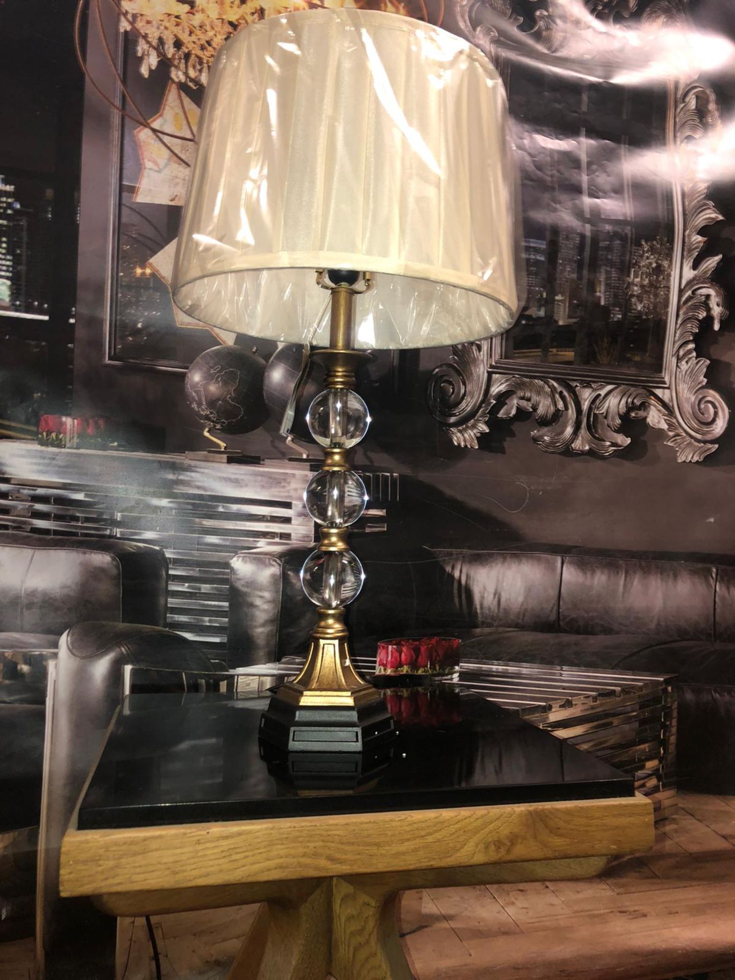 Crystal Ball Table Lamp add elegance and beauty to your room. It is a great addition to any