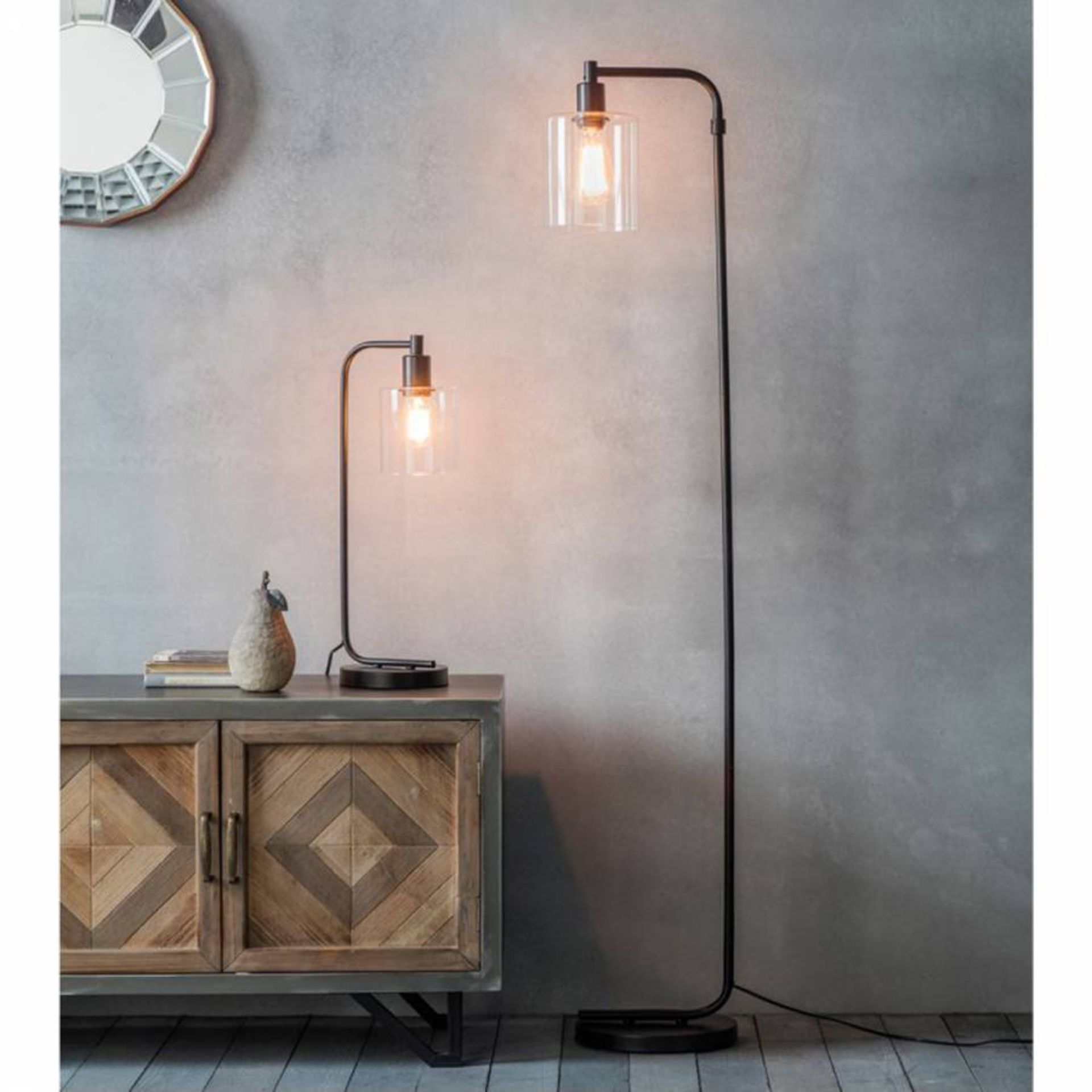 Chicago floor lamp black 250x280x1520mm The Chicago is a fabulous industrial style freestanding