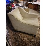A Pair Of Luxury Upholstered Cream Large Armchairs 84 X 70 X 87cm