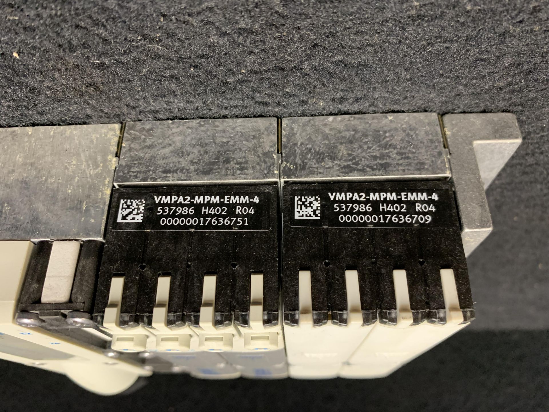 FESTO ELECTRIC VMPA-KMS1-8-5 CONNECTING CABLE | VMPA2-MPM-EMM-4 ELECTRICAL MODULE FOR VALVE - Image 4 of 5