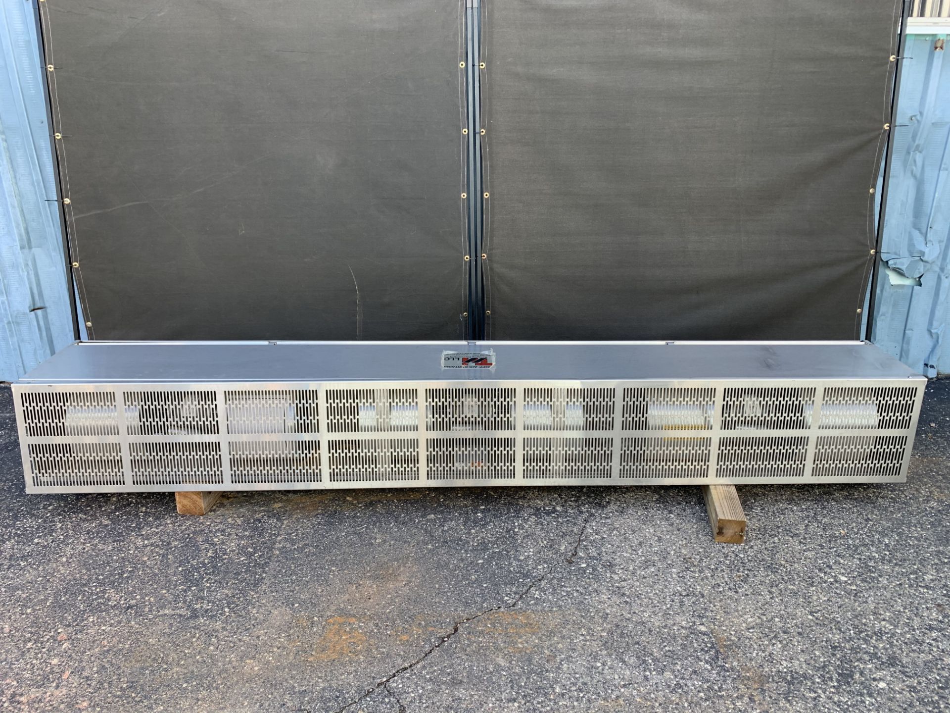 NEW UNUSED TMI MEDIUM INDUSTRIAL STAINLESS STEEL DOOR AIR CURTAIN 119"x 15"x15" 10750 MAX S-MI-120-3