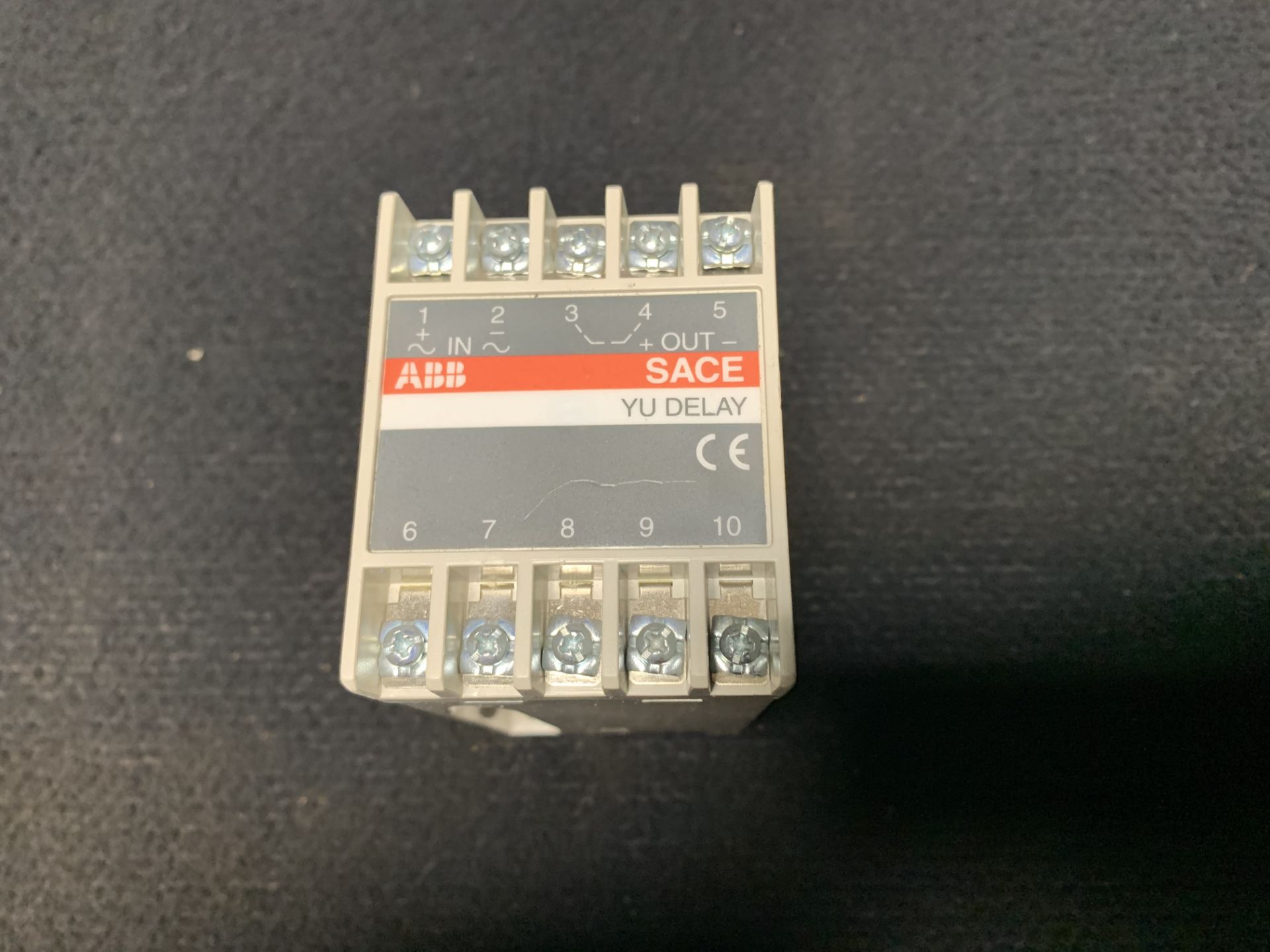 ABB SACE 702209/80 AUXILIARY RELAY