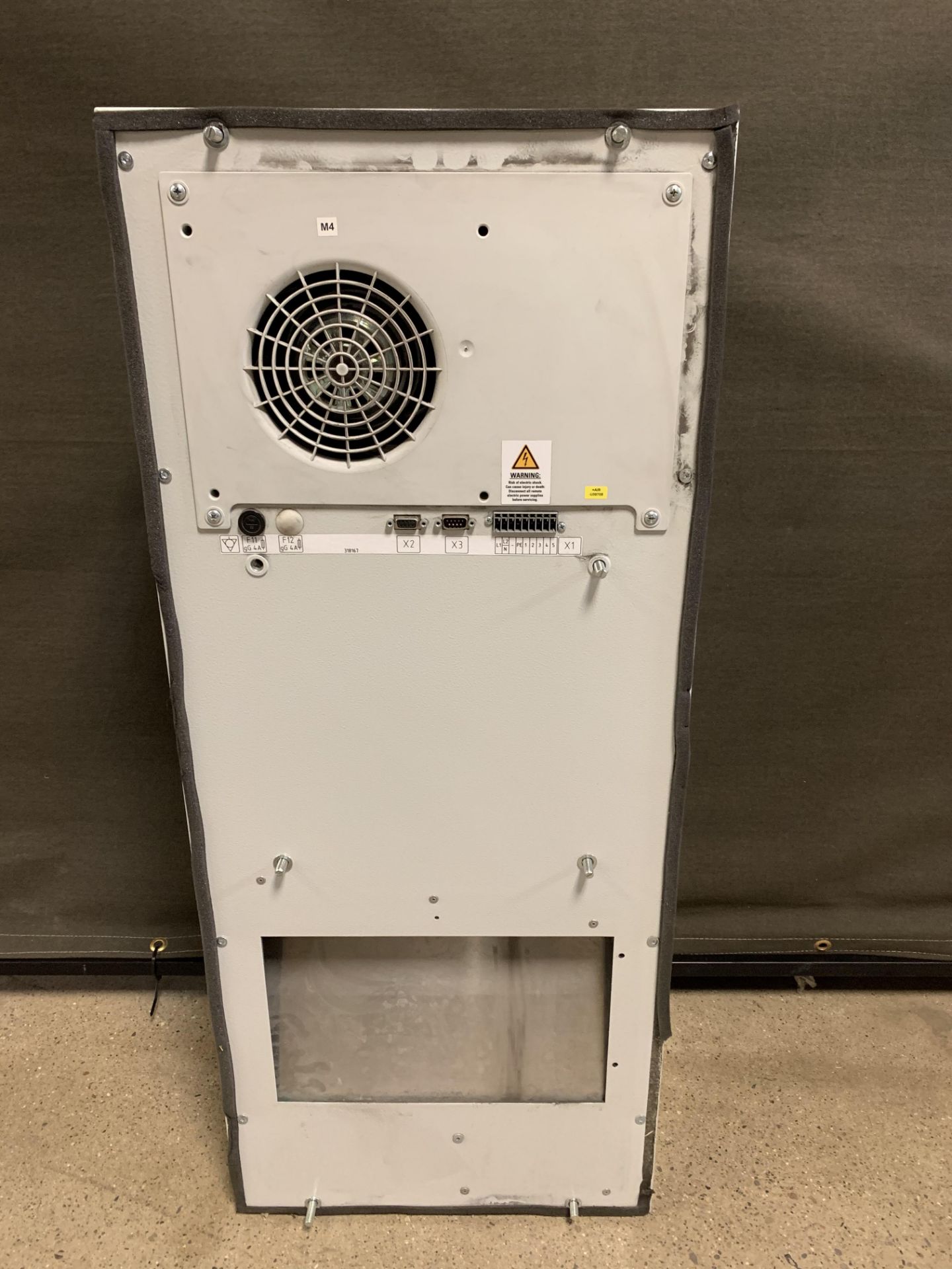 RITTAL 5157 BTUH REFRIGERANT ENCLOSURE AIR CONDITIONER SK-3305500, CARBON STEEL, NEMA ENCLOSURE - Image 4 of 7