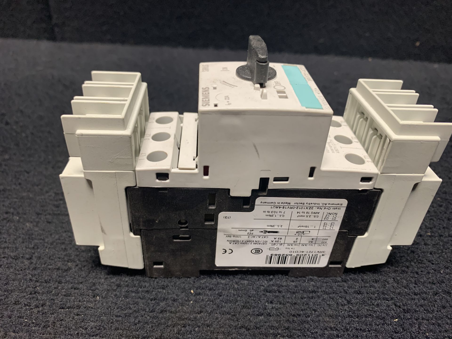 SIEMENS 3RV1721-0KD10 CIRCUIT BREAKER 1.5A | 3RV1721-4CD10 CIRCUIT BREAKER 22A | 3RV1031-4GA10 MOTOR - Bild 12 aus 14