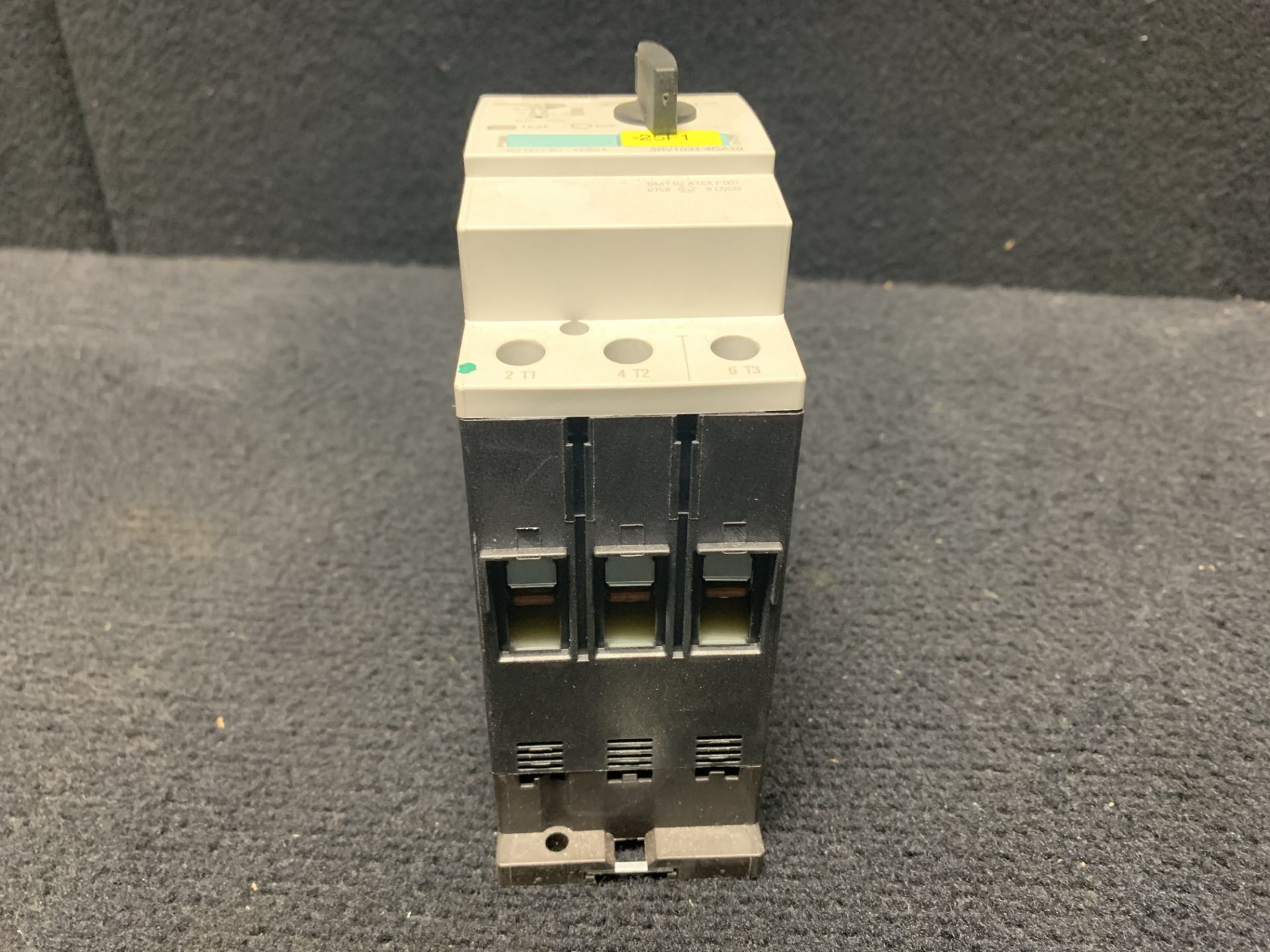 SIEMENS 3RV1721-0KD10 CIRCUIT BREAKER 1.5A | 3RV1721-4CD10 CIRCUIT BREAKER 22A | 3RV1031-4GA10 MOTOR - Bild 5 aus 14