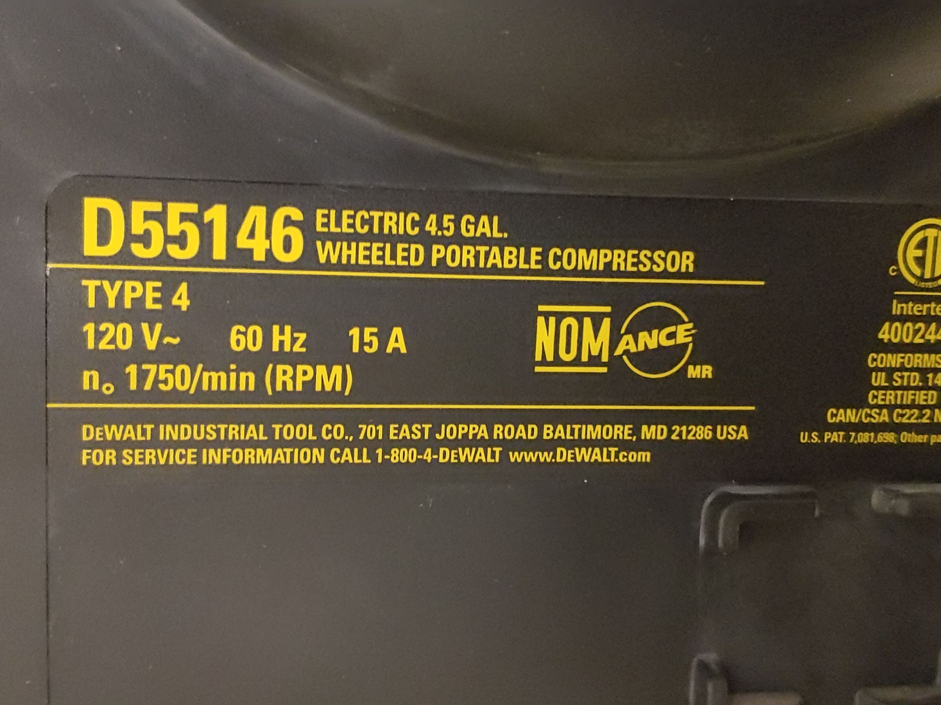 DEWALT D55146 OIL FREE 1.6HP PORTABLE AIR COMPRESSOR 200PSI - Image 7 of 8