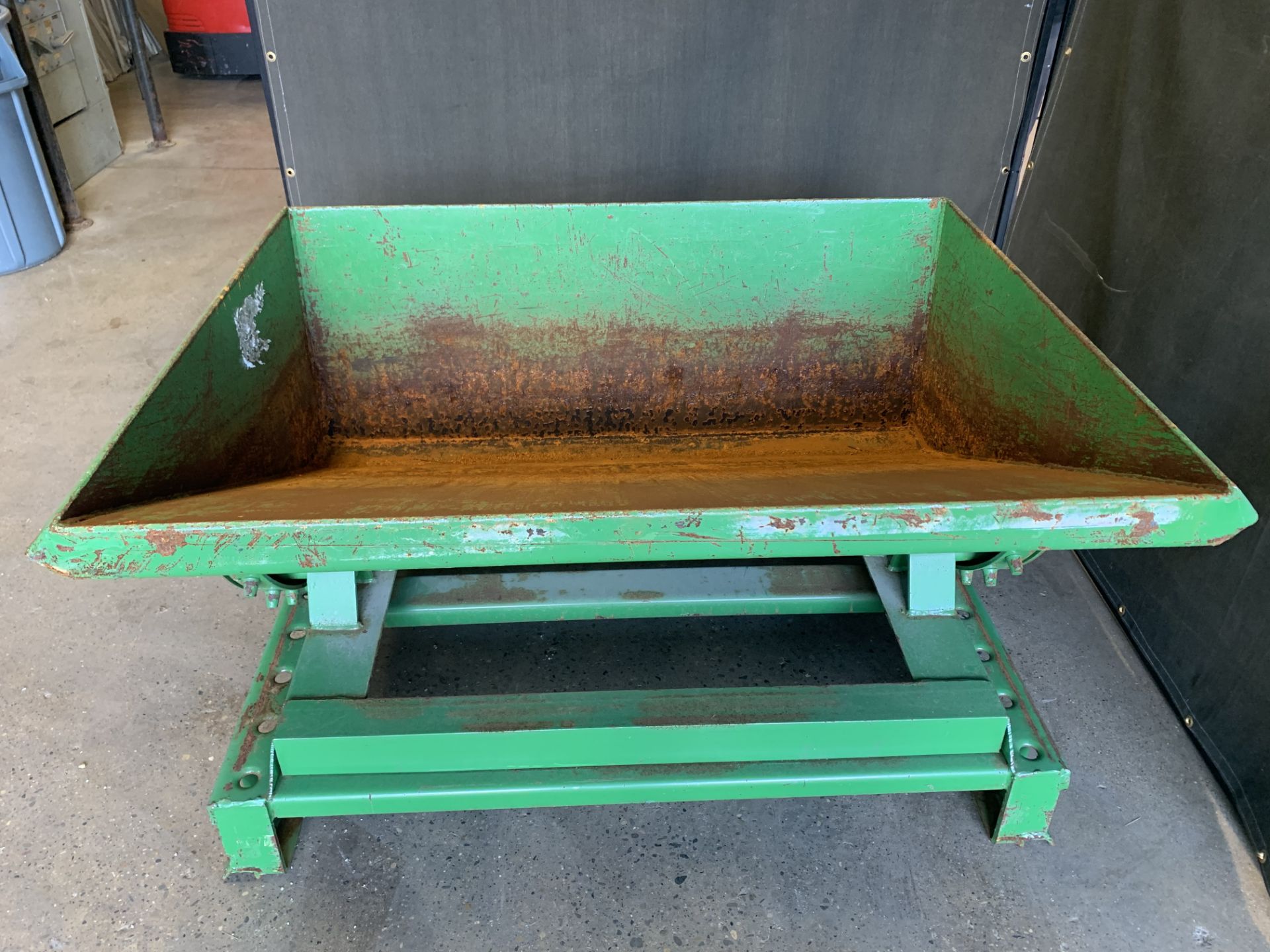 ROURA SMALL GREEN DUMP HOPPER .4 CUBIC YD - Image 3 of 7
