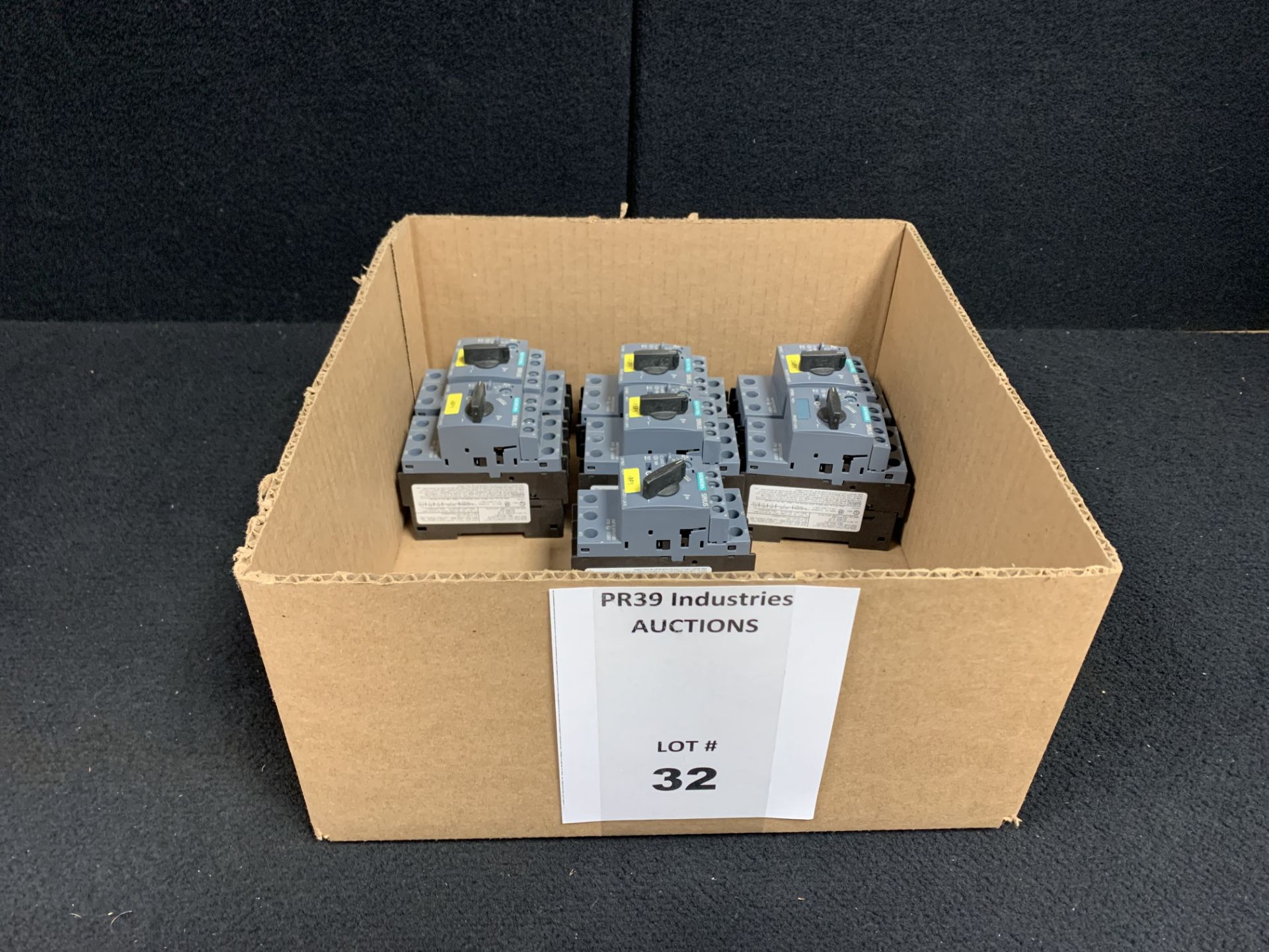 SIEMENS CIRCUIT BREAKER MOTOR STARTER/PROTECTION 3RV2011-1JA10, SIZE S00 7-10AMP - Image 4 of 4