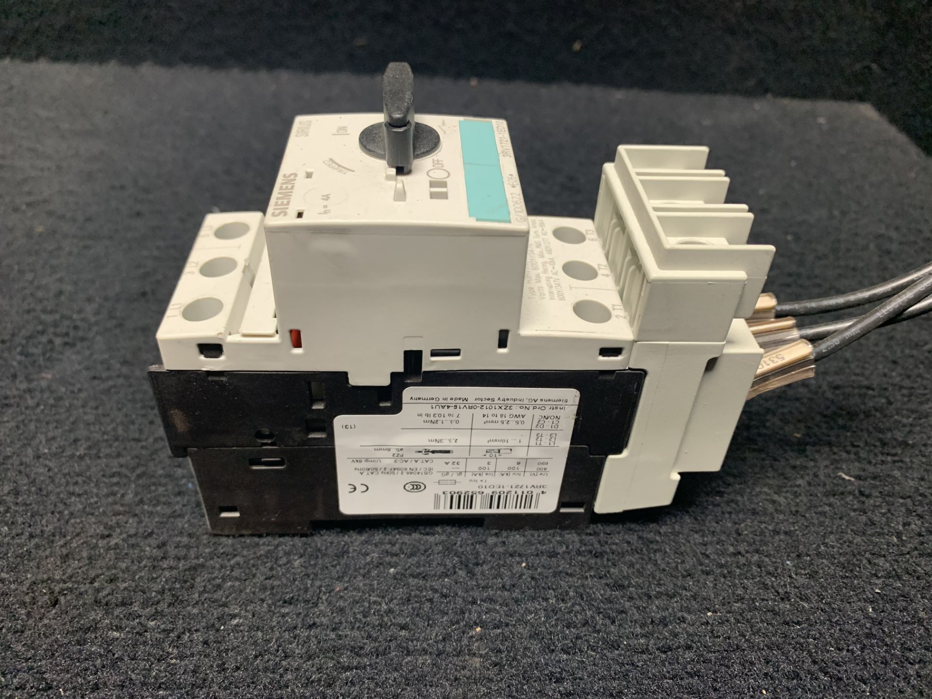 SIEMENS CURCUIT BREAKER 3RV1721-1ED10, 3P 4A - Bild 4 aus 8