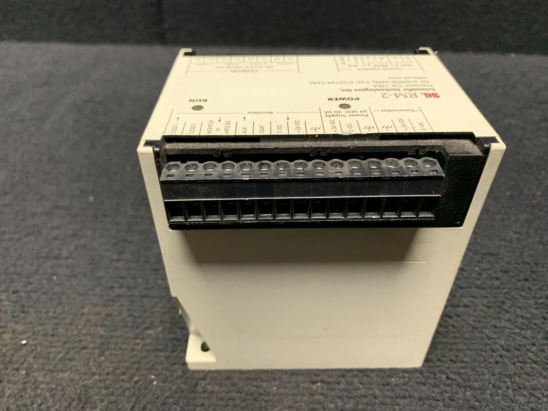 OMRON STI DIN MOUNT RM-2 MODEL 437760010 RELAY MODULE IP20 PROTECTION 2 N.O 2 N.C 6A 250 VAC 24V - Image 4 of 5