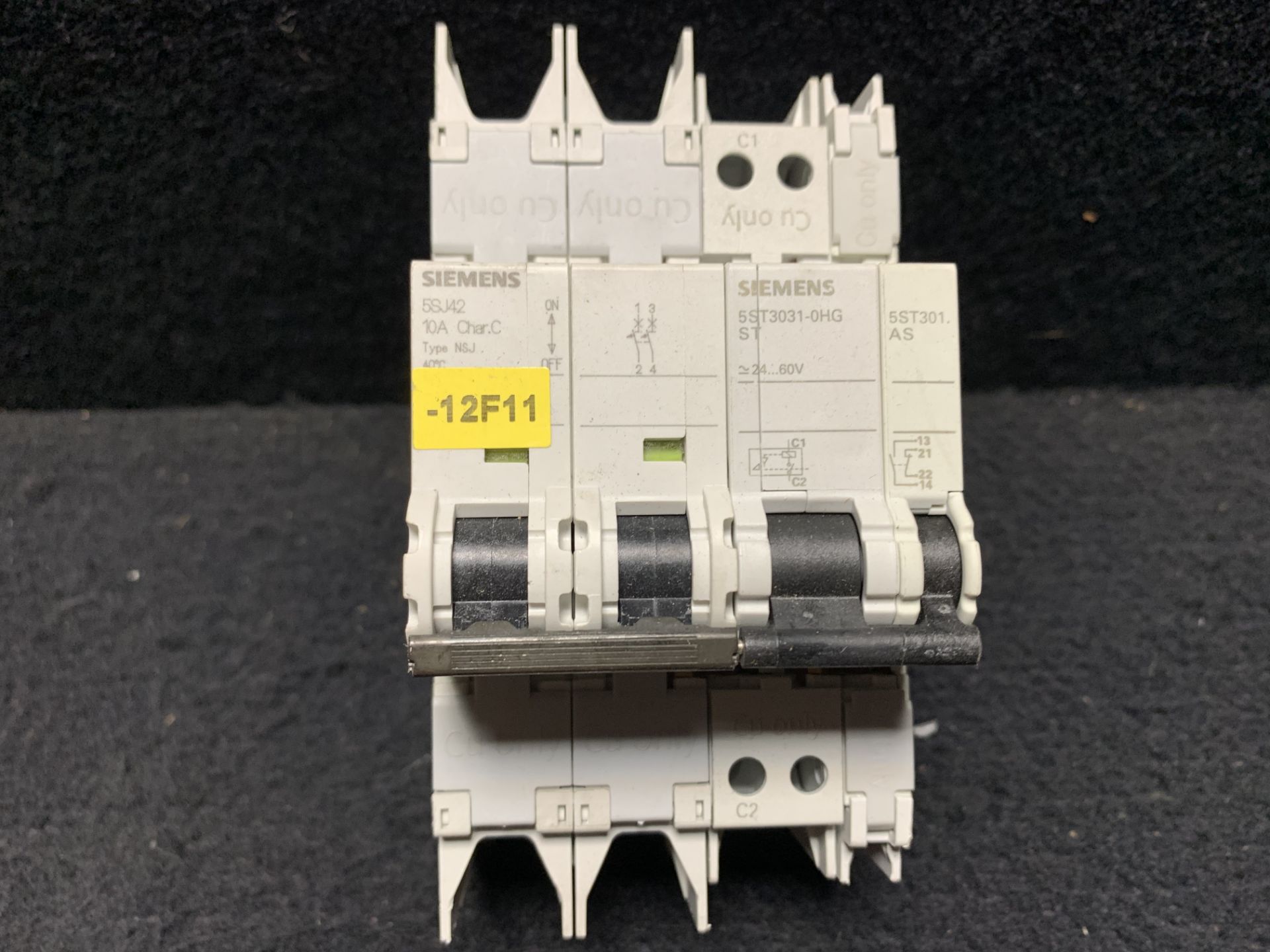 SIEMENS CIRCUIT BREAKER 10KA, 2-POLE, 10 A 277V - 5SJ4210-7HG42 | 5ST3031-0HGST - Bild 2 aus 4