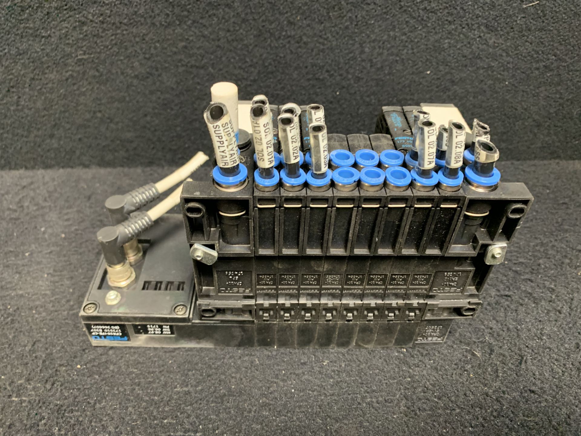 NEW OUT OF BOX - FESTO ELECTRIC ELECTRICAL INTERFACE,USED VALVE MANIFOLD INTERFACE - CPV10-GE-FB-4, - Bild 3 aus 8