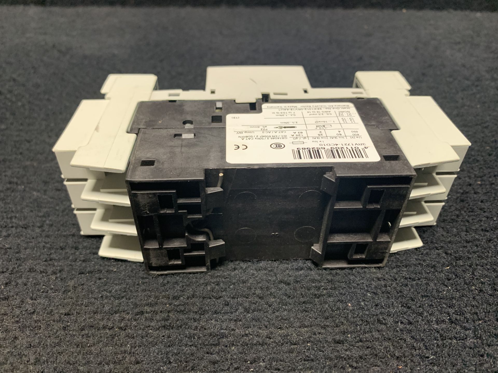 SIEMENS 3RV1721-0KD10 CIRCUIT BREAKER 1.5A | 3RV1721-4CD10 CIRCUIT BREAKER 22A | 3RV1031-4GA10 MOTOR - Bild 13 aus 14