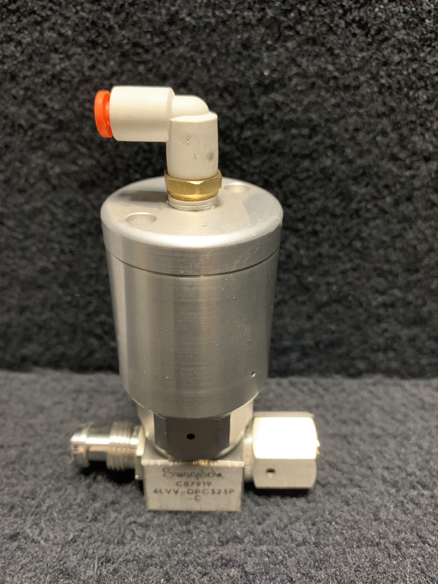 SWAGELOK 6LVV-DPVR4-P-C BELLOWS FLOW VALVE - Image 2 of 4