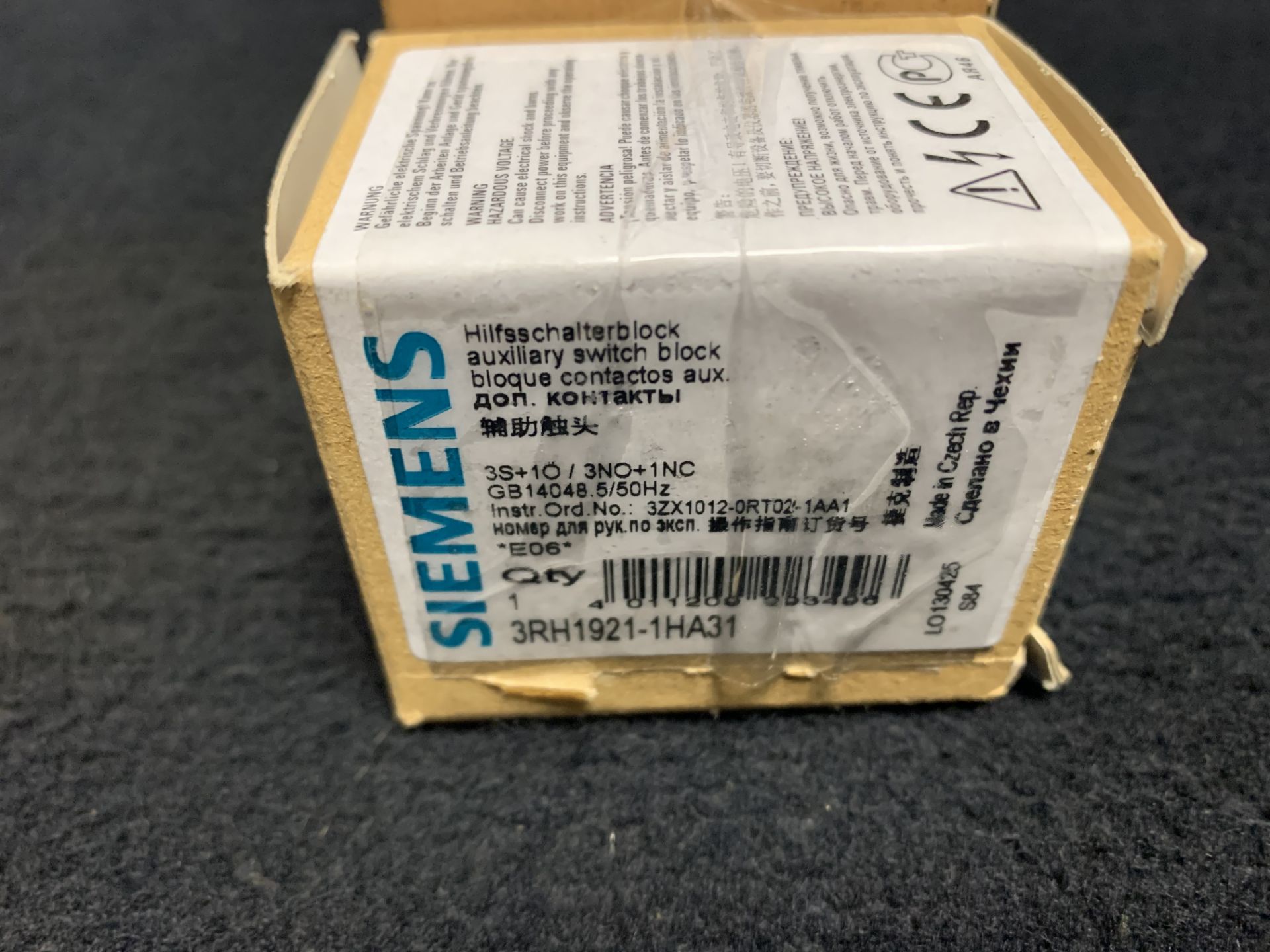 NEW IN SEALED BOX - SIEMENS 5SJ4-106-7HG41 MINIATURE CIRCUIT BREAKER, 3RT-1034-1BB40 CONTACTOR, 3RH1 - Image 4 of 5