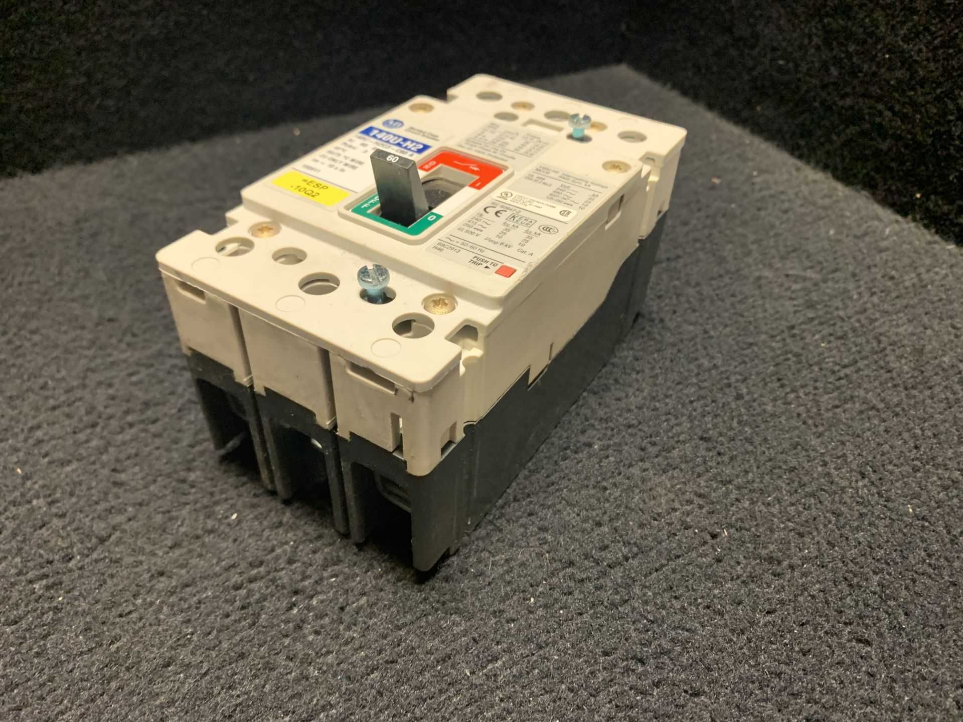 ALLEN BRADLEY 140U-H2C3-C50 MOLDED CASE CIRCUIT BREAKER, H-FRAME, 125A, 20.29 KA, 3-POLE - Image 4 of 4