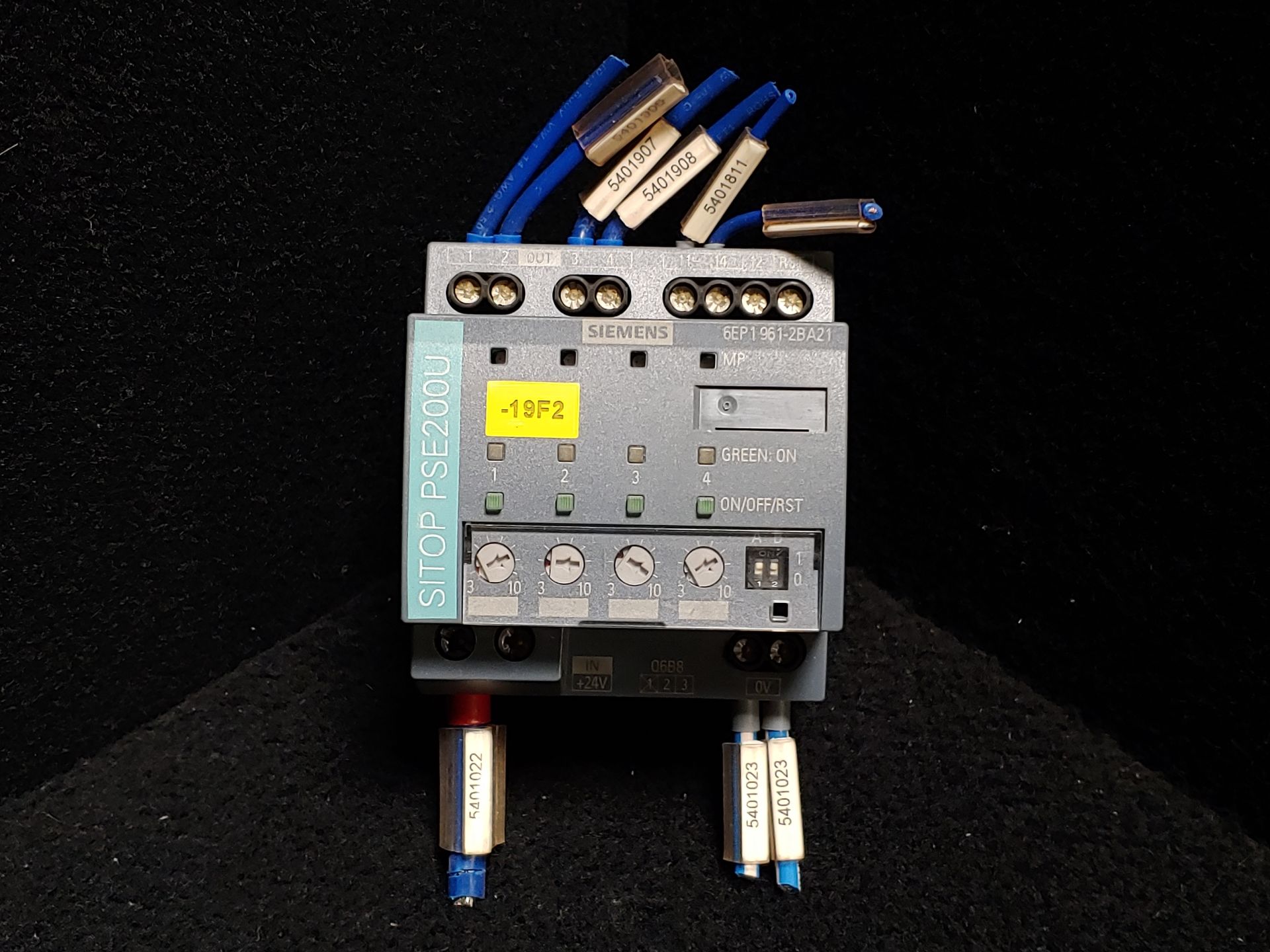 SIEMENS 6EP1 961-2BA21 ELECTRONIC SELECTIVITY MODULE 10A, 4-CH, INPUT:40A/24VDC, OUTPUT: 4Xx10A/24VD - Image 2 of 7