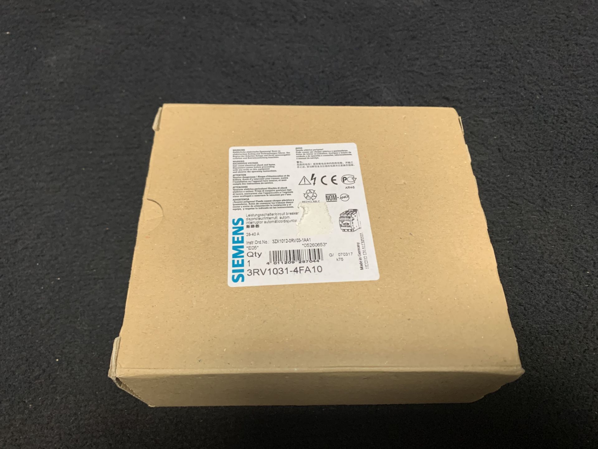 NEW IN BOX - SEIMENS 3RV1031-4FA10 CIRCUIT BREAKER - Image 5 of 5