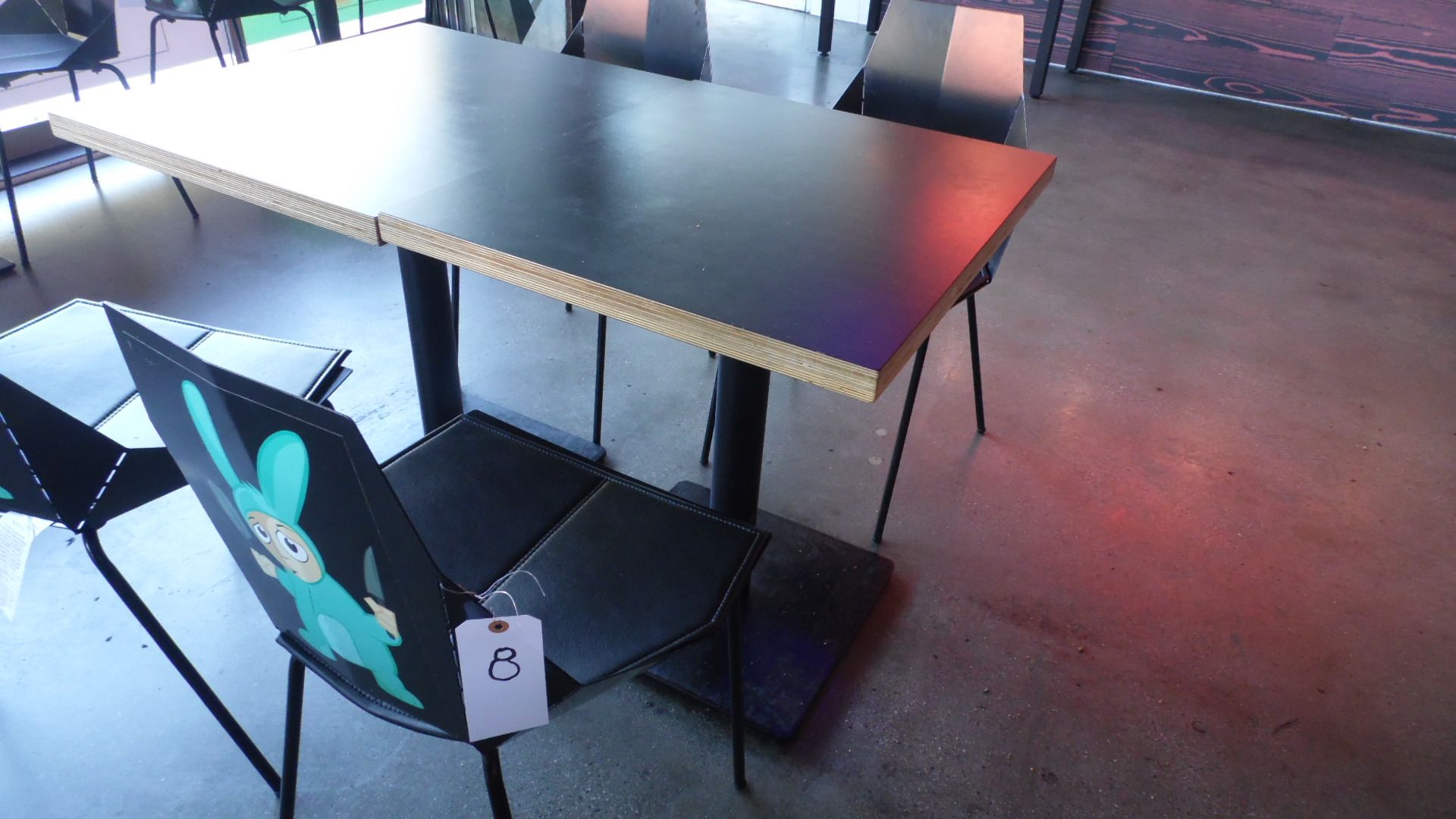 DOOMIES TABLE & 2-CHAIRS