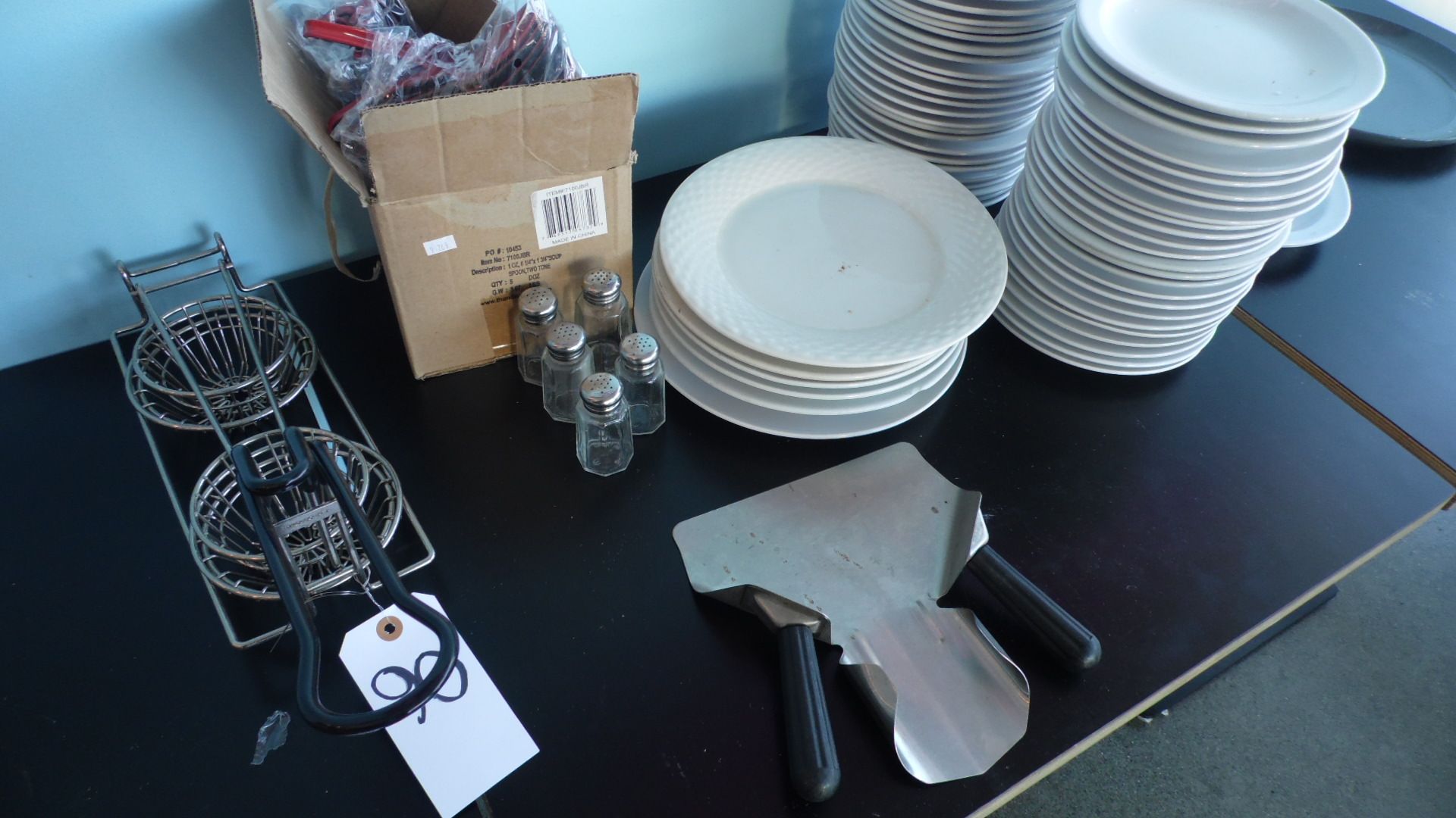 ASSORTED RESTAURANT WARES