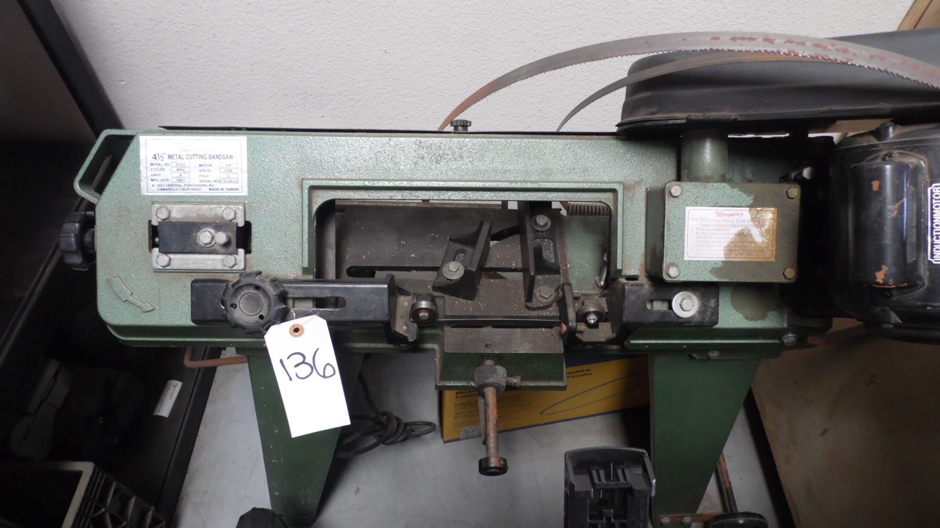 CENTRAL MACHINERY 4 1/2" BANDSAW