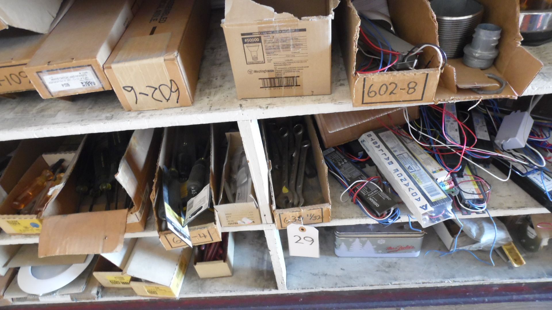 ASSORTED BALLASTS / TOOLS