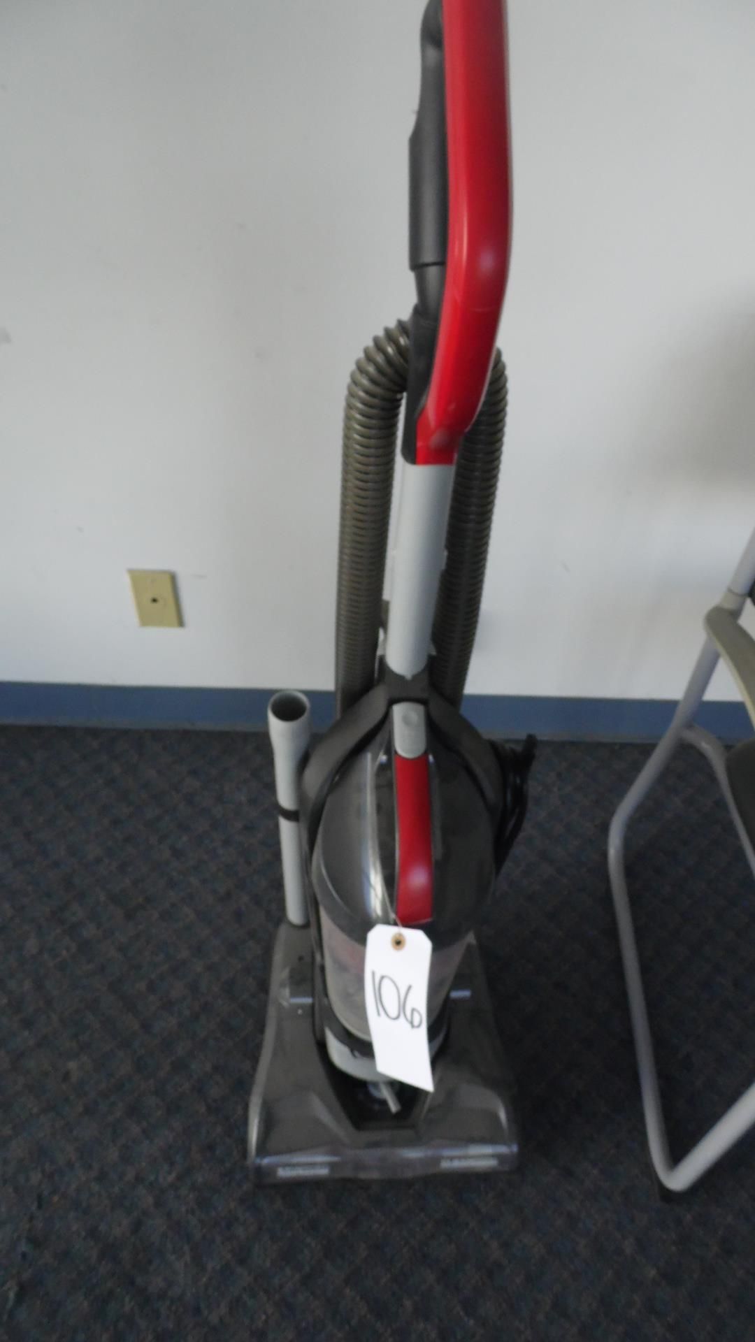 DIRT DEVIL VACUUM