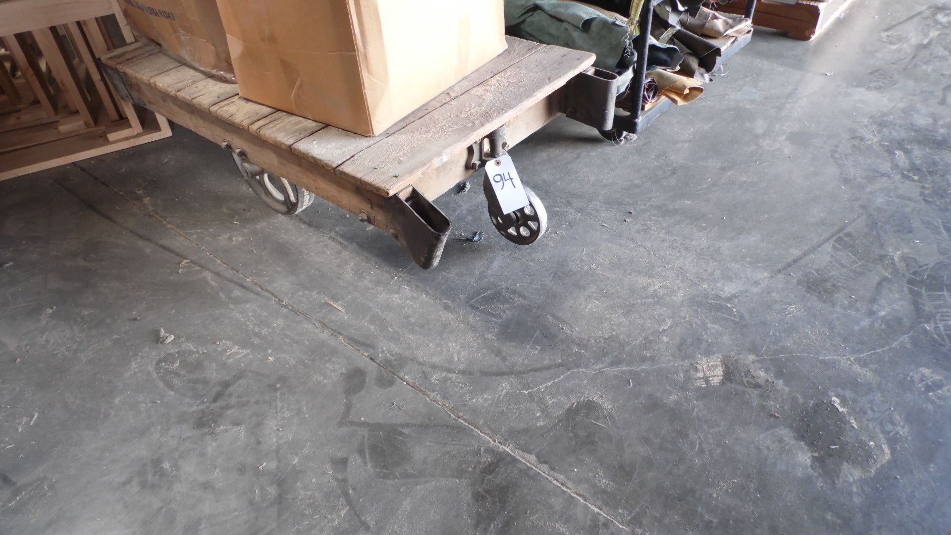 METAL ROLLING CART