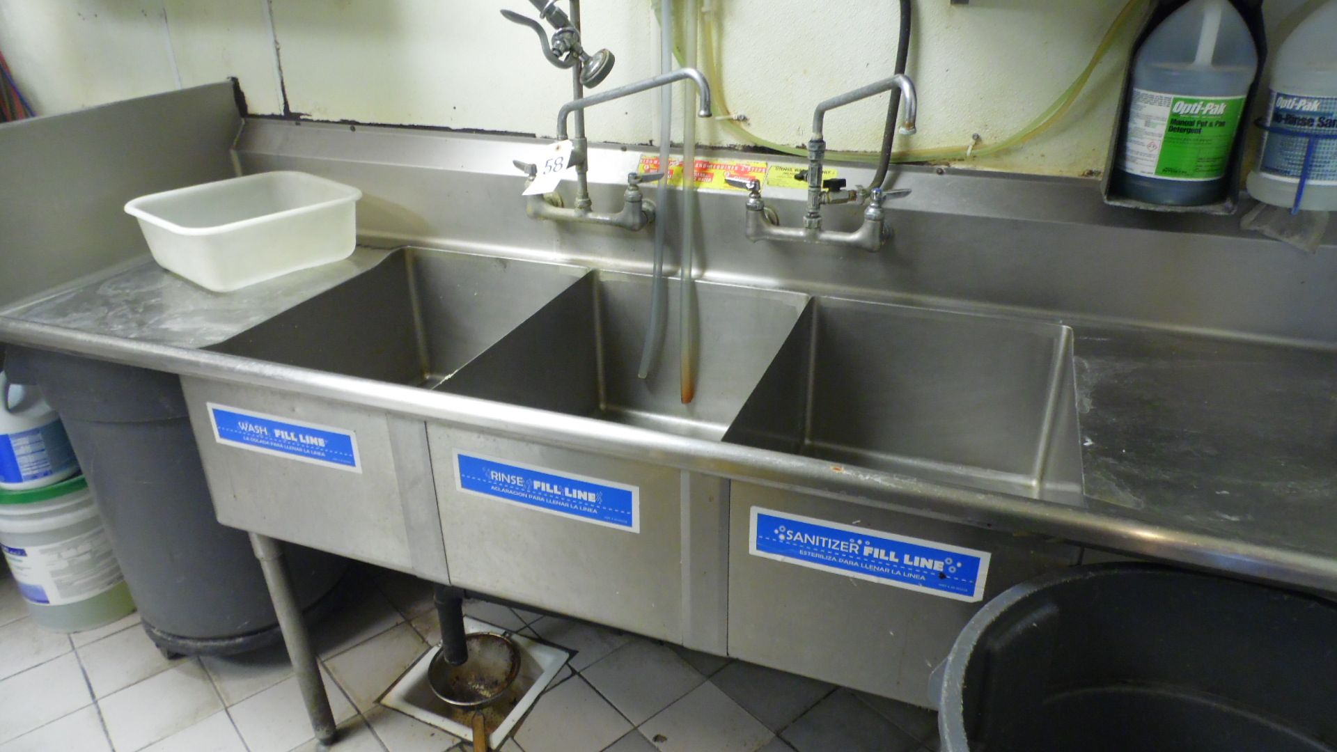 3 COMPARTMENT SINK